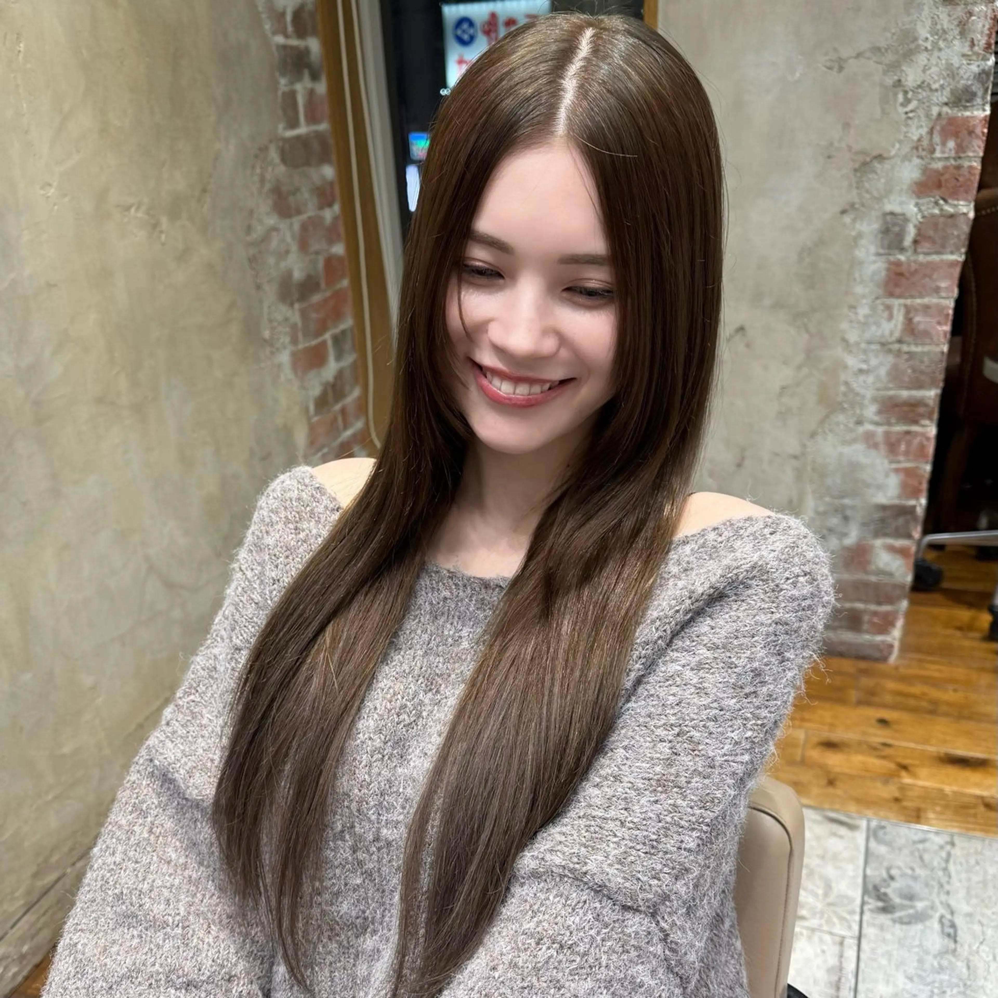 ロング 顔まわりレイヤー 顔周りカット レイヤーカット 韓国くびれヘア 顔まわり新宿/さやかのヘアスタイル