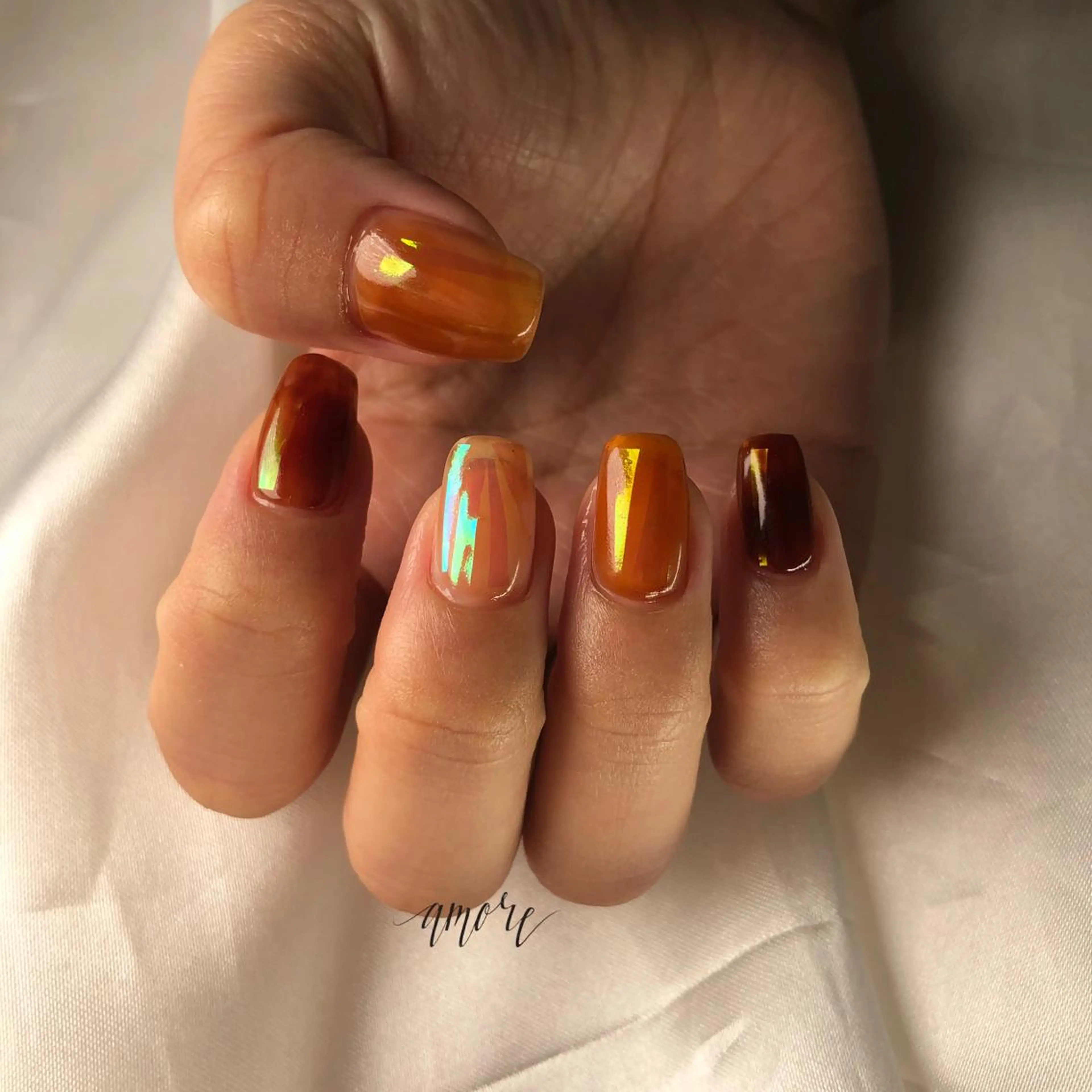 ネイル ジェルネイル 氷ネイル・うるうるネイル キラキラネイル マグネットネイル ミラーネイル You kyehwaのネイルデザイン