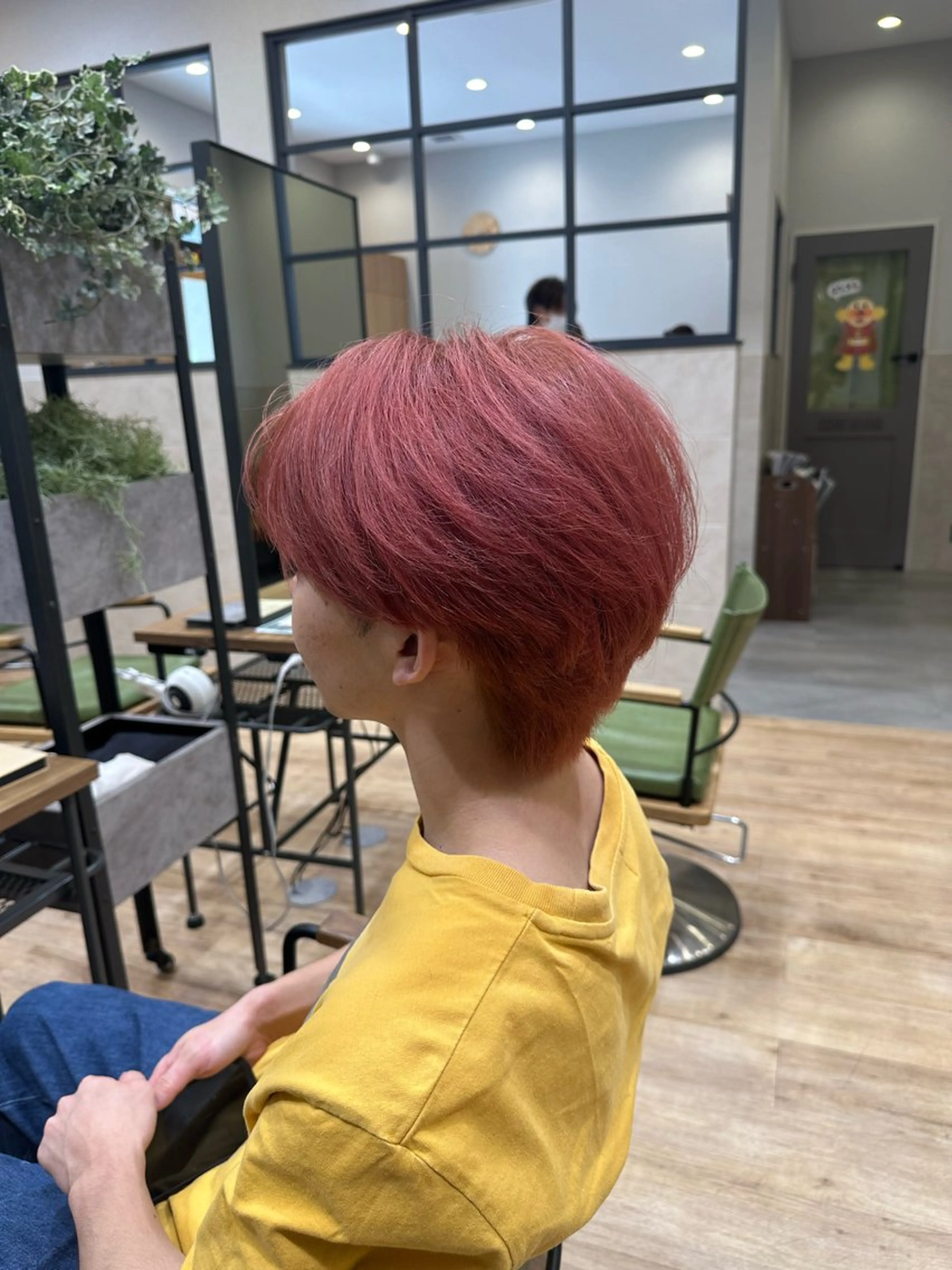 ミディアム カット 渡邉 悠作のヘアスタイル