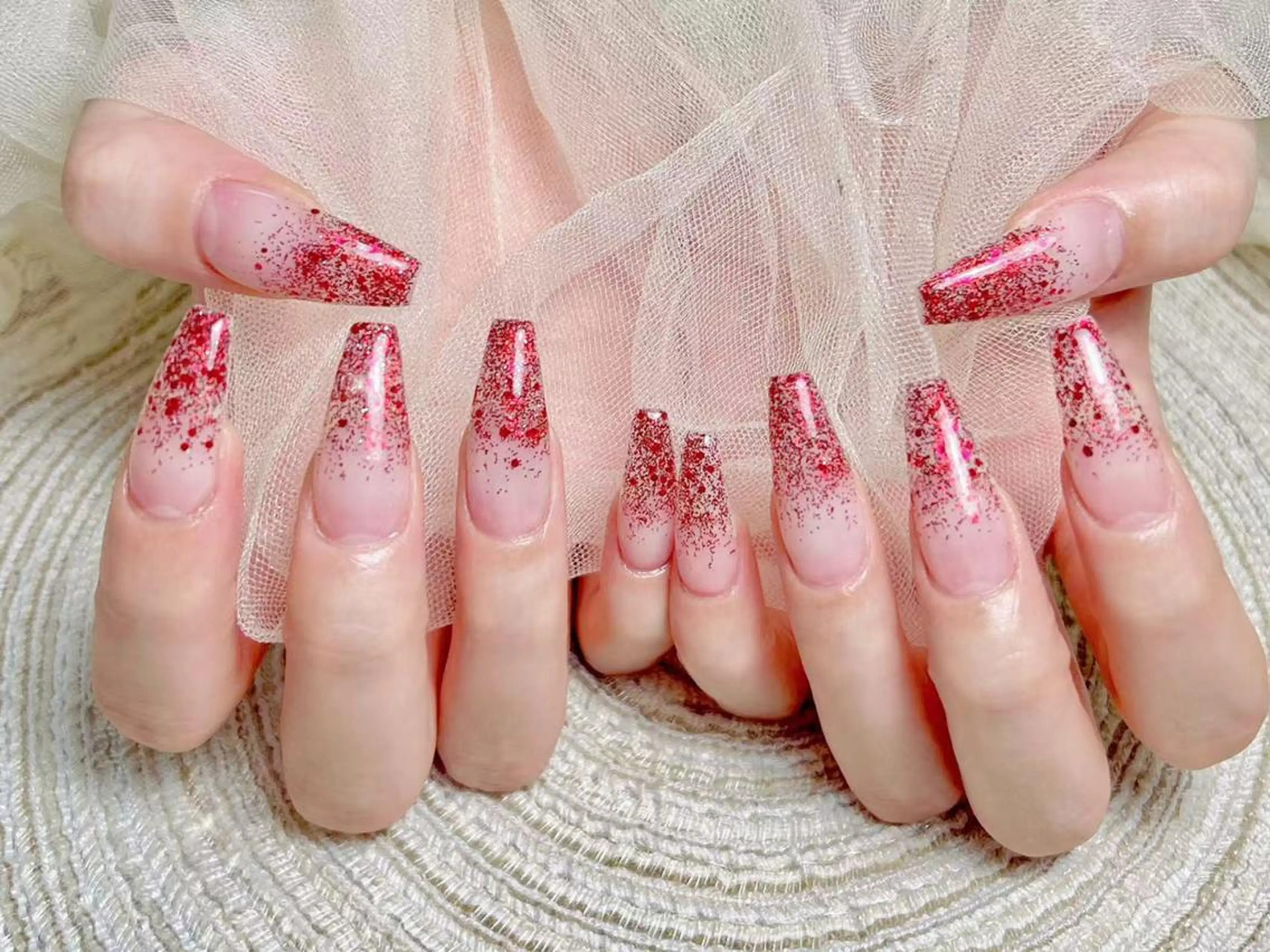 ネイル アートネイル オーロラネイル チークネイル 成人式 長さ出し Yui 🧀のネイルデザイン