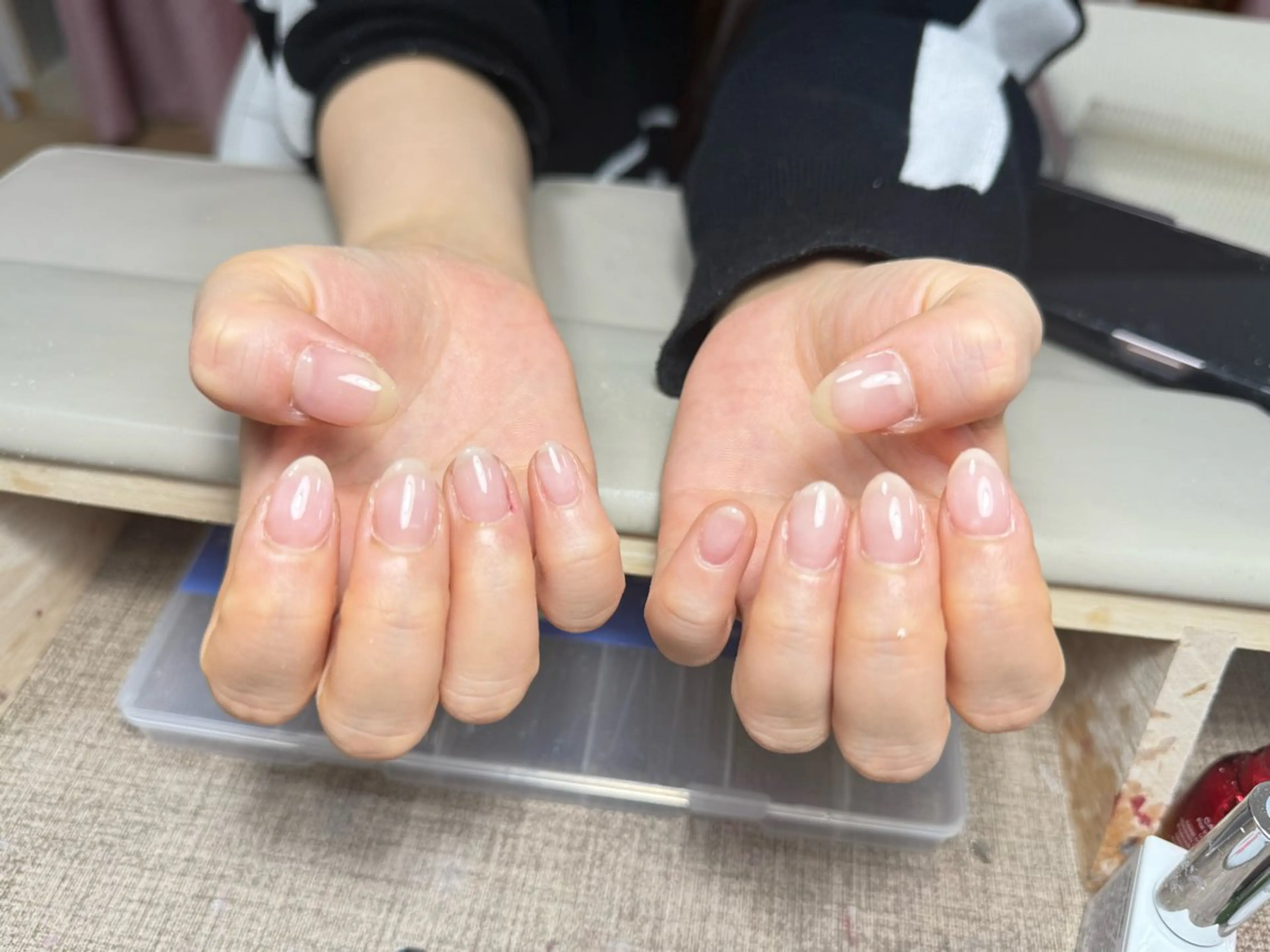 ネイル ボルドー チークネイル フレンチネイル ジェルネイル グラデーション ハンドネイル Moomi nail salonのネイルデザイン