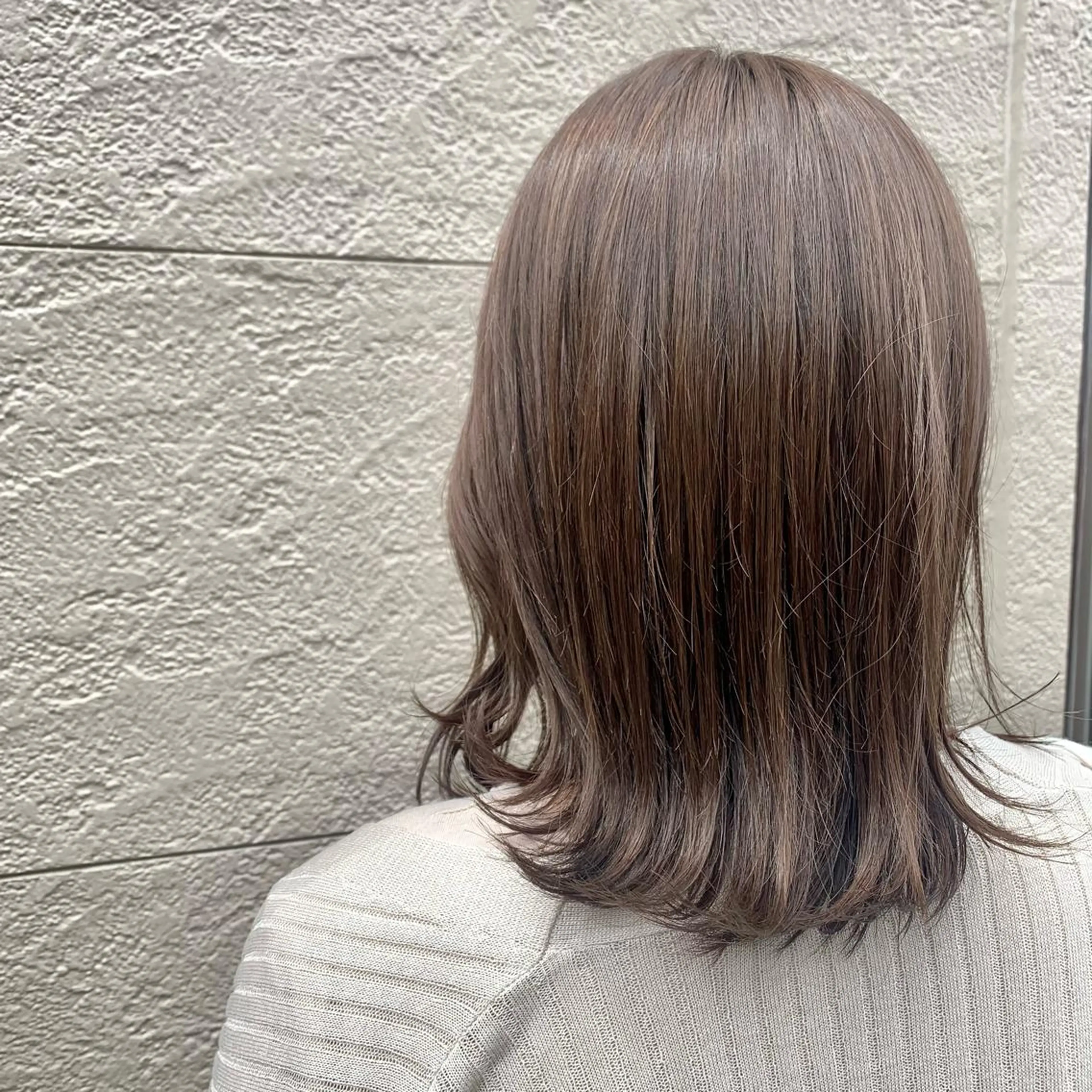 セミロング カラー 美髪矯正/ハイトーン 🪸🩰ヒナコのヘアスタイル