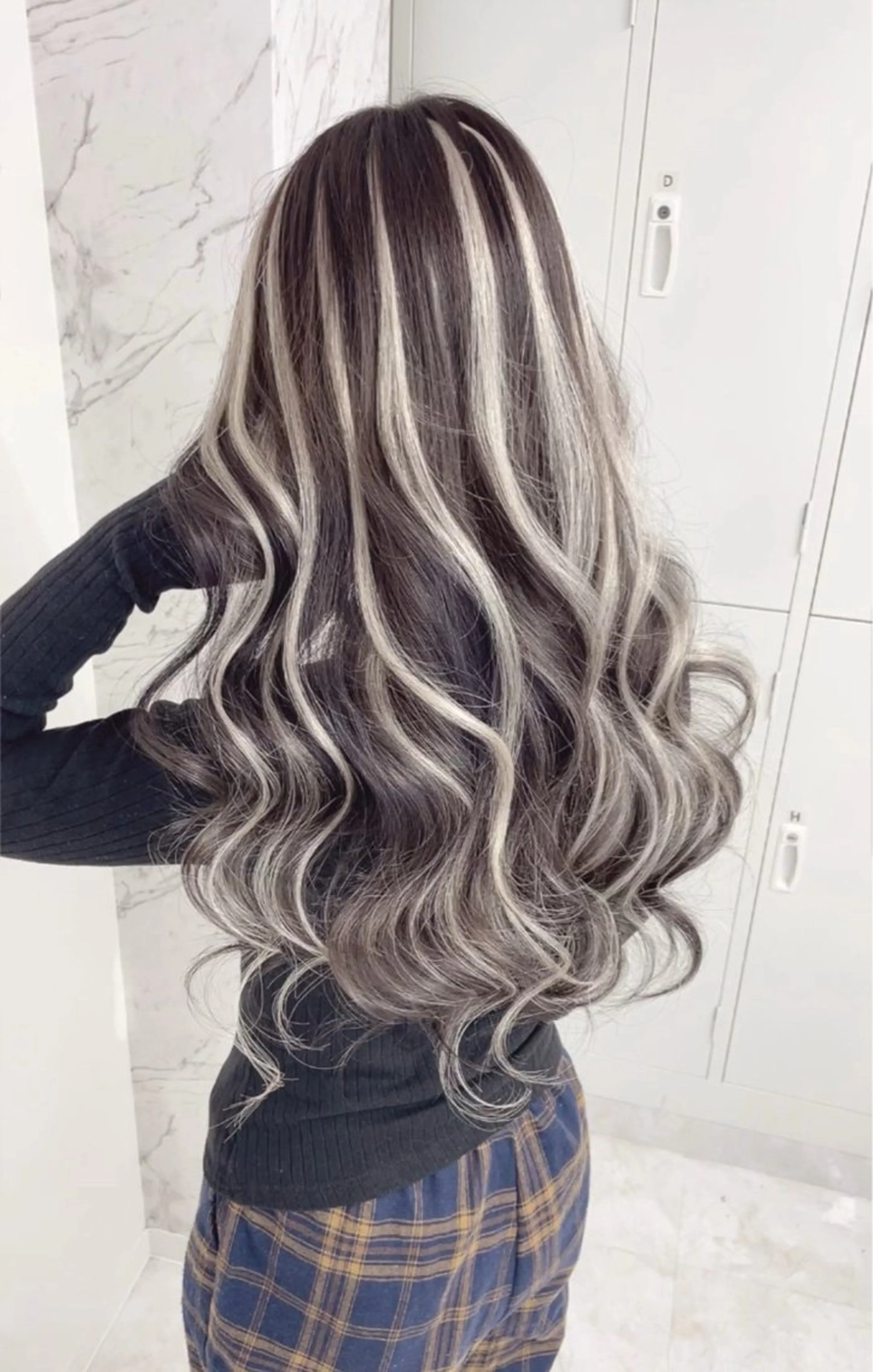 最高級✨サラ艶✨シールエクステ１本の写真