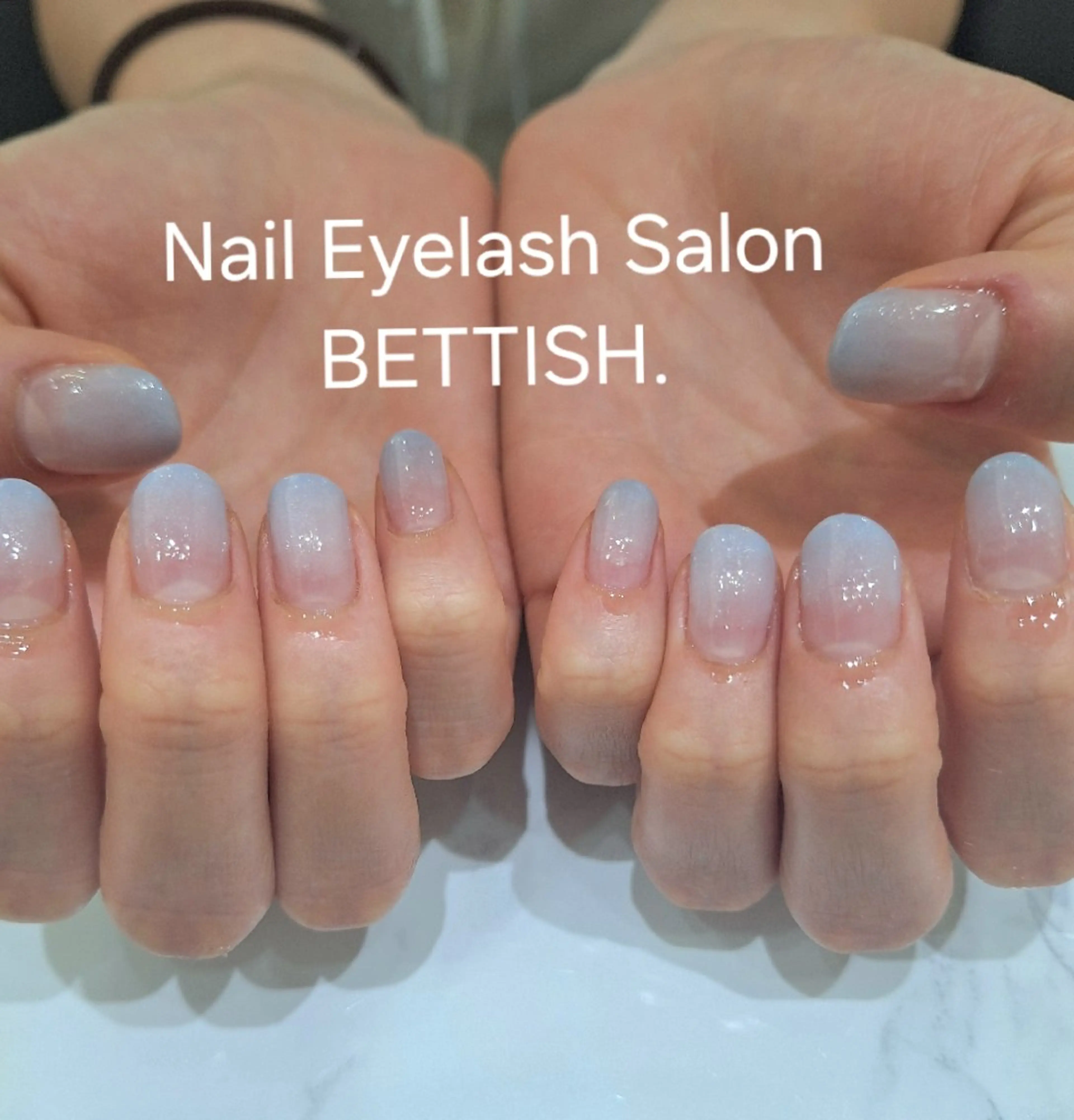 ネイル ブルー グラデーション BETTISH　 　AIRIのネイルデザイン