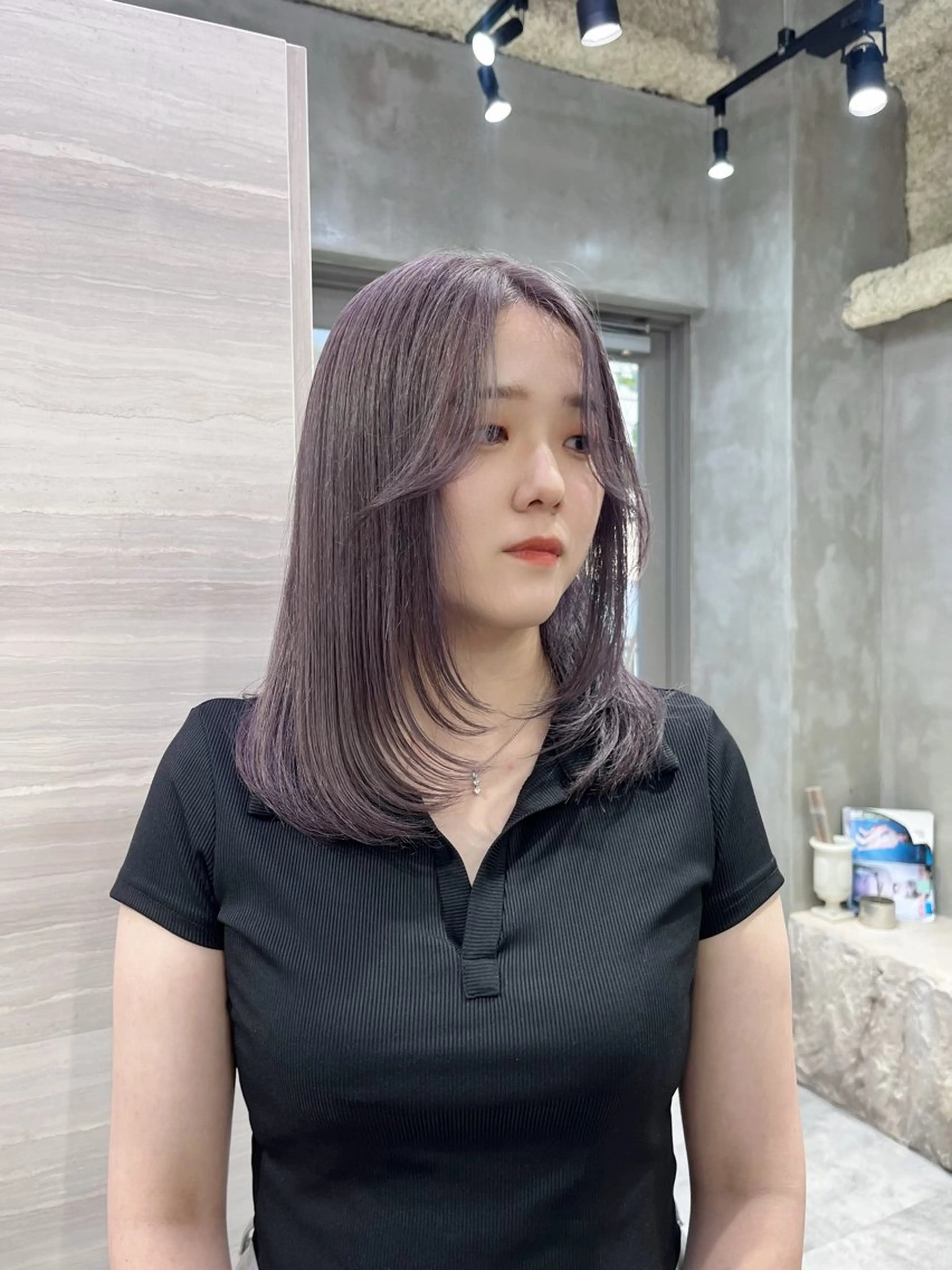 ロング カラー ラベンダーカラー レイヤーカット ナツミ/透明感カラー /酸性ストレートのヘアスタイル