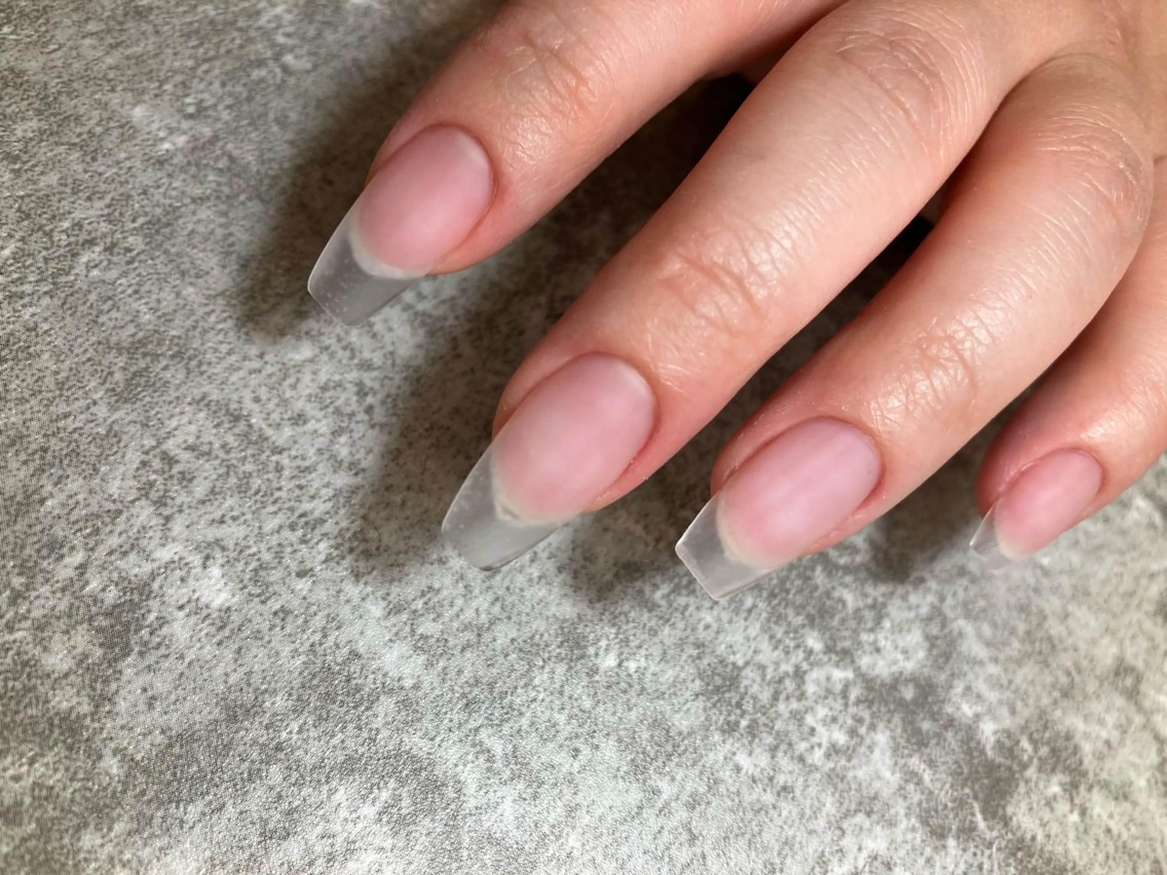 【スカルプ】クリアネイルの写真