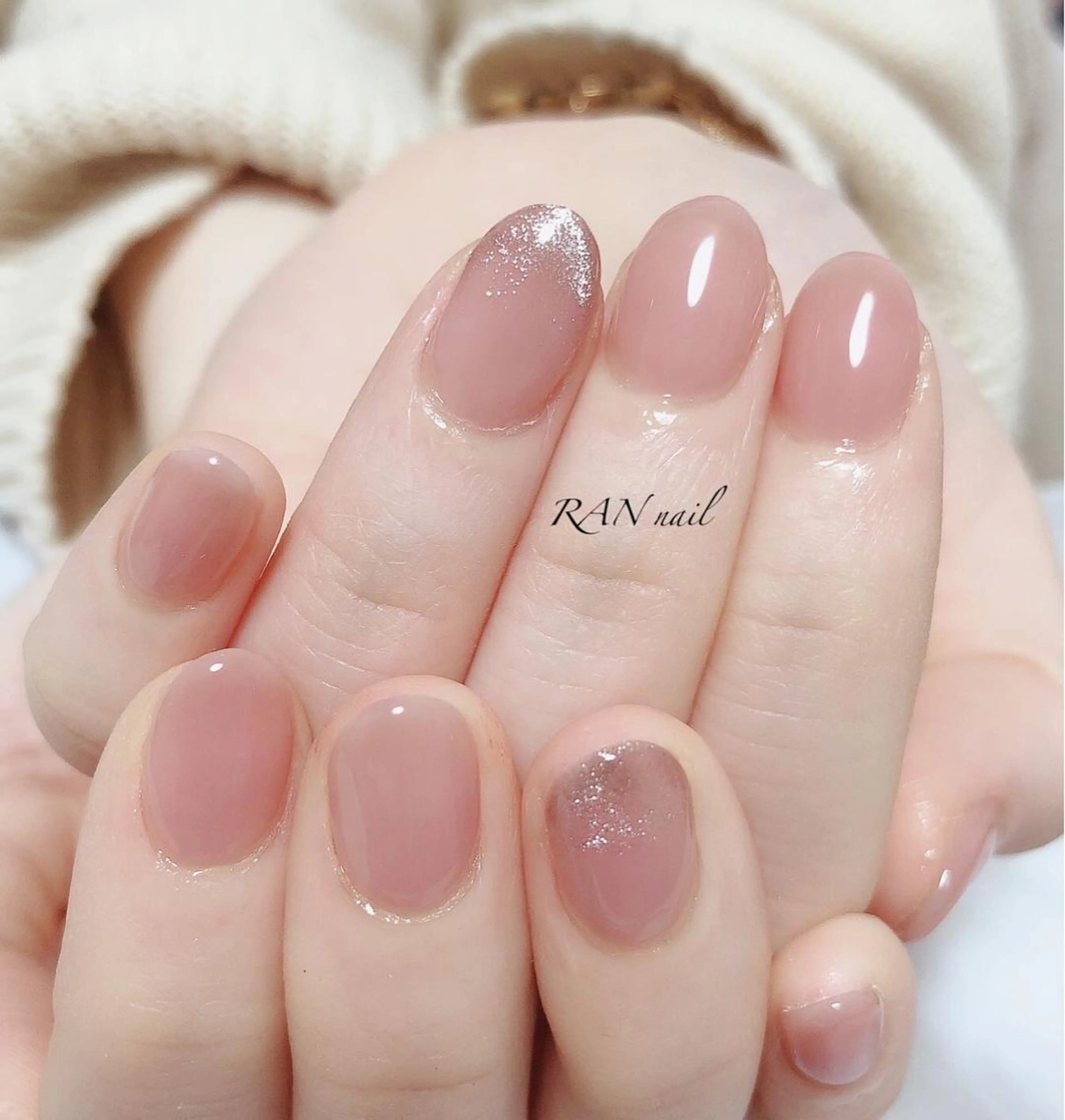 ネイル フットネイル フレンチネイル キラキラネイル ラメ(グリッター) ニュアンスネイル ハンドネイル フットネイル RAN nail 〜ランネイル〜所属・RAN nailのネイルデザイン