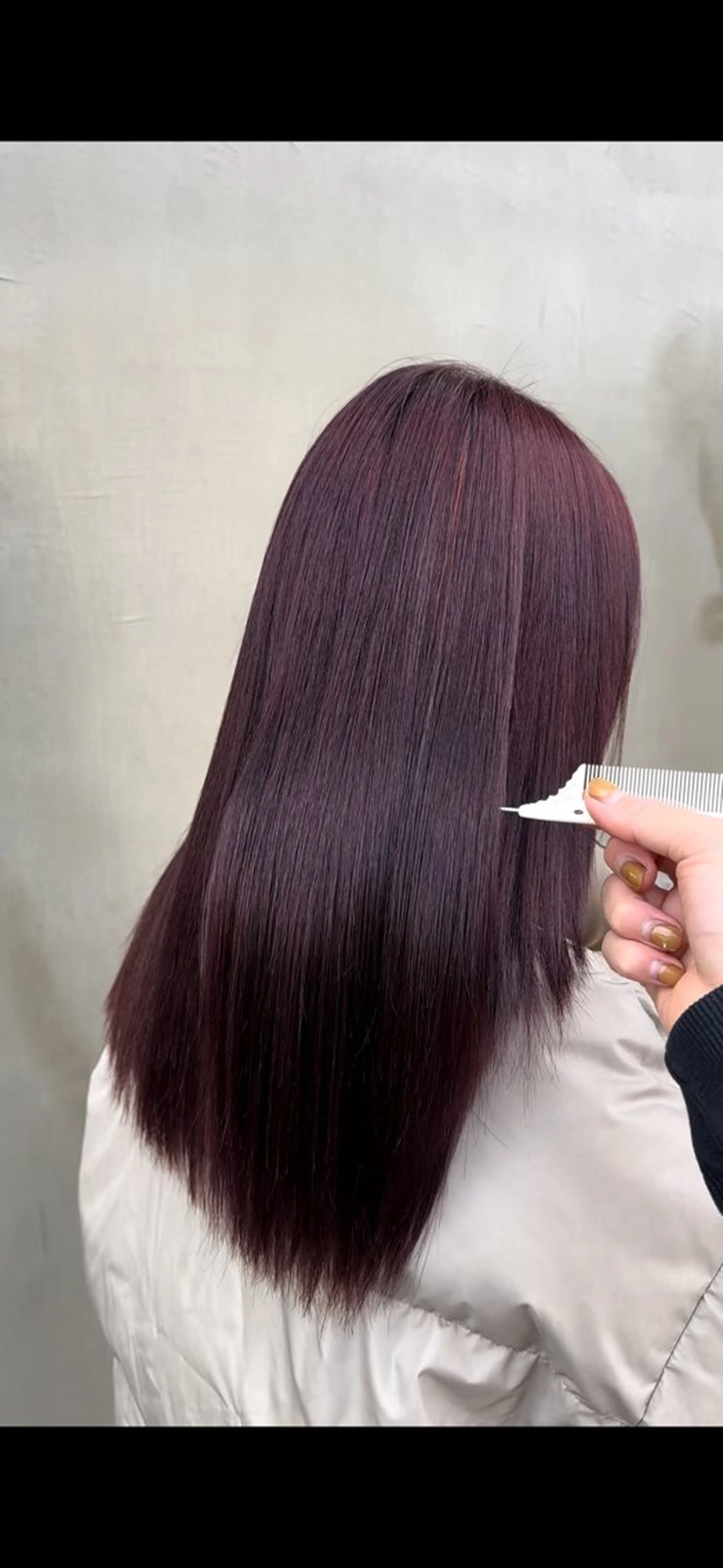 ロング カラー ブリーチ ボルドーカラー ブリーチなしカラー 各務原/カラー/ブリ ーチお任せください！のヘアスタイル