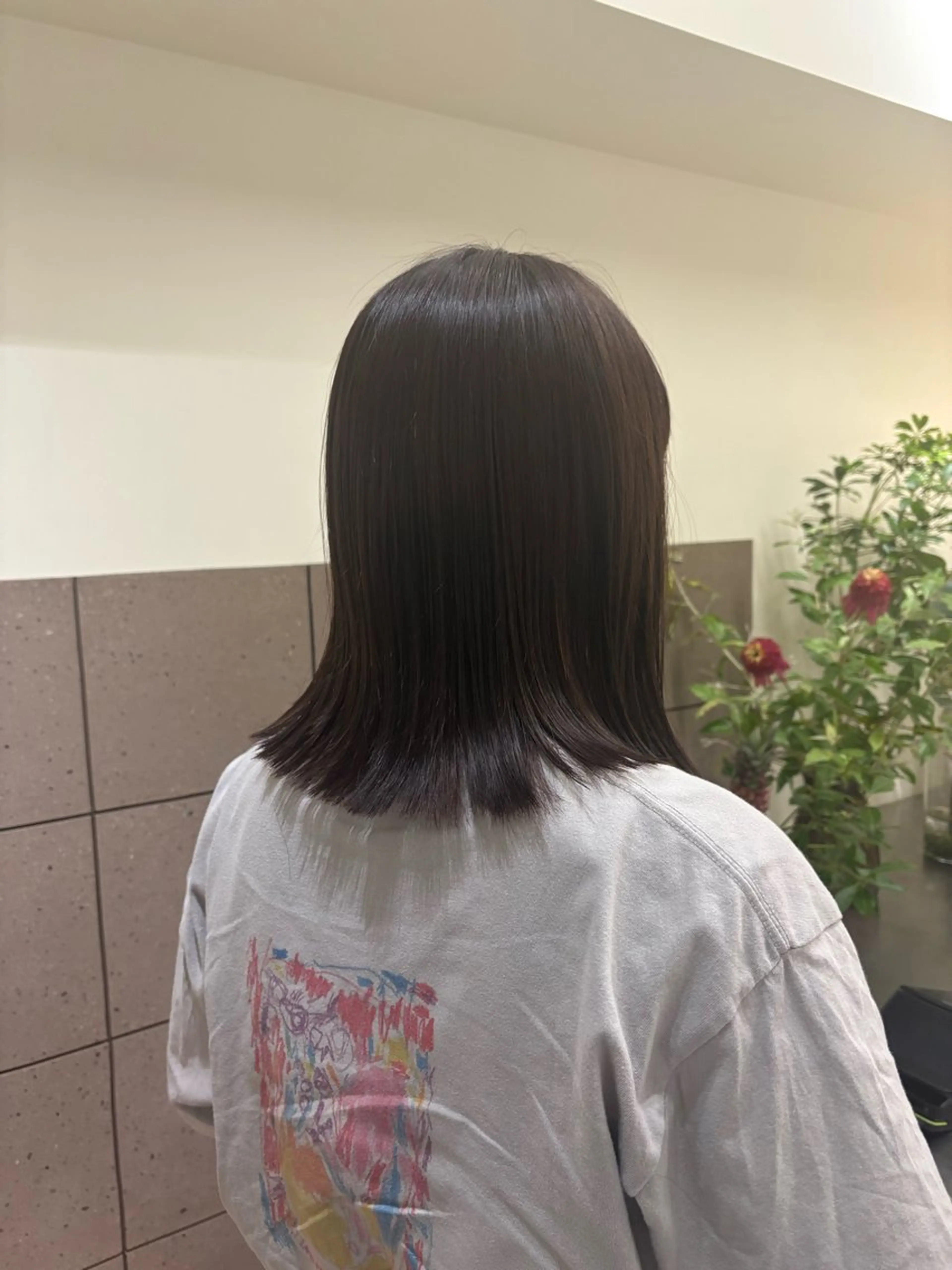 セミロング カット natsuki /HUI 金山のヘアスタイル