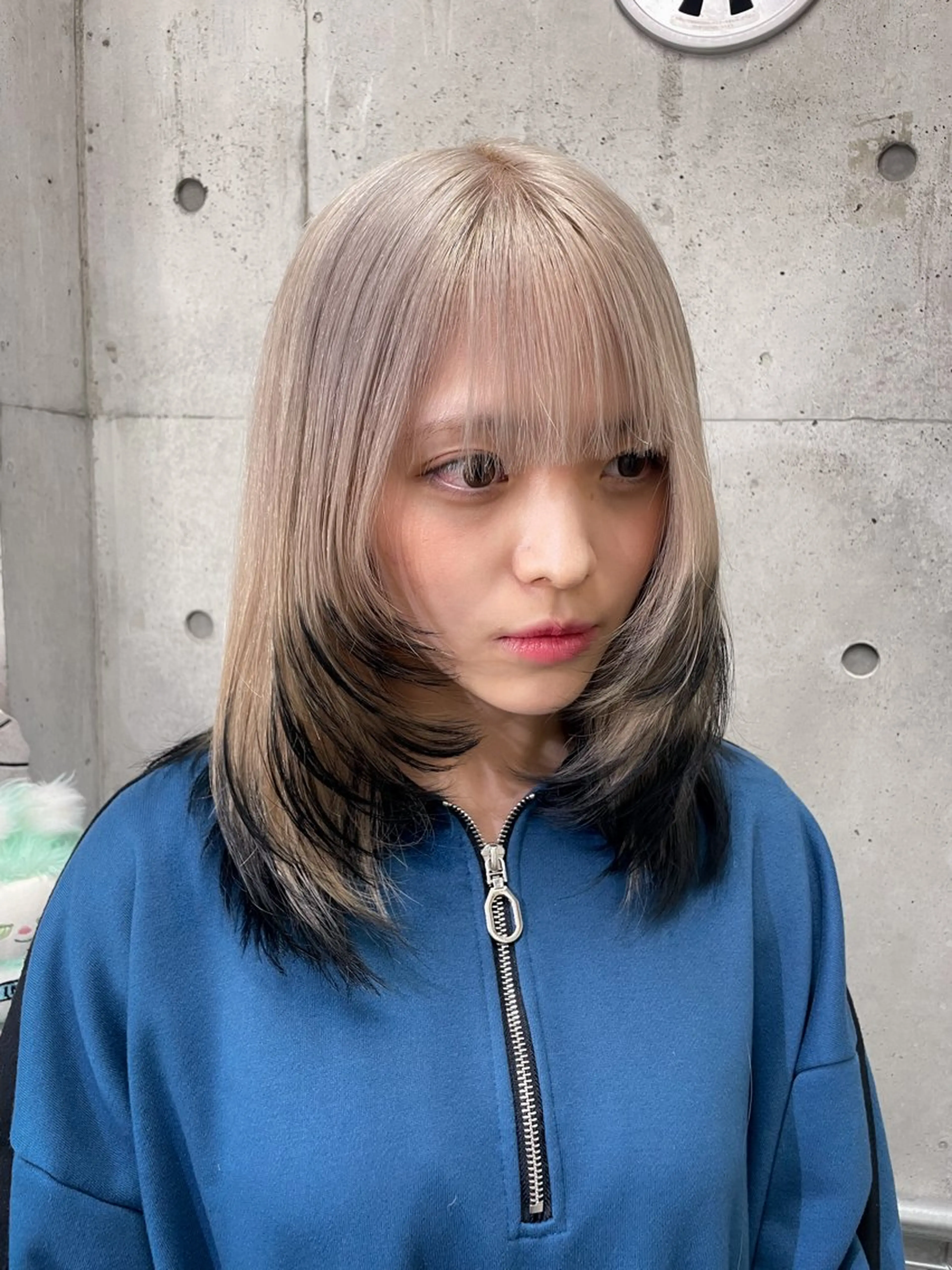 セミロング カット ヘアカラー ハイトーン/ブリーチ /ウルフ⛓️MAKIのヘアスタイル