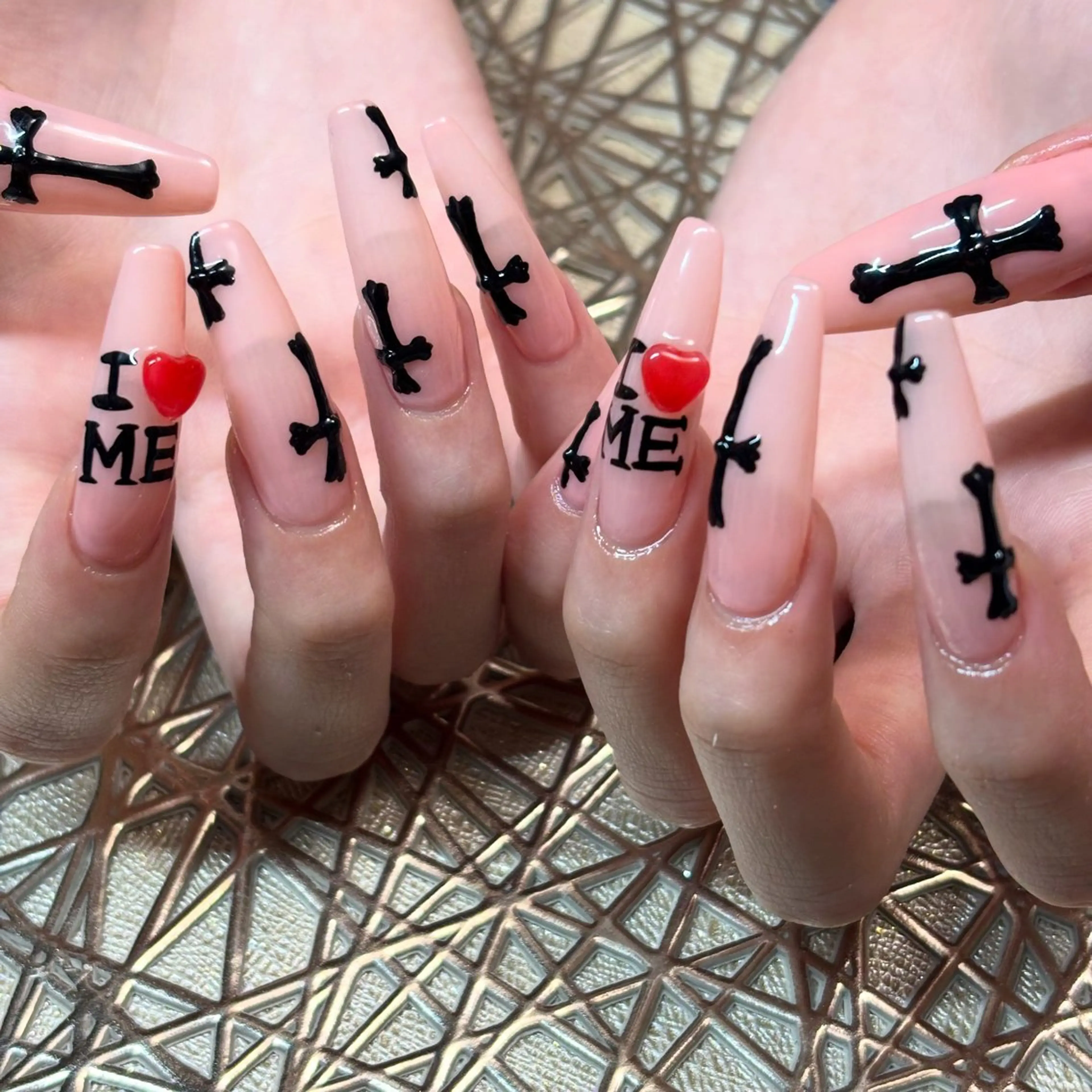 ネイル MiRanda Nail所属・MiRanda 保坂 舞のネイルデザイン