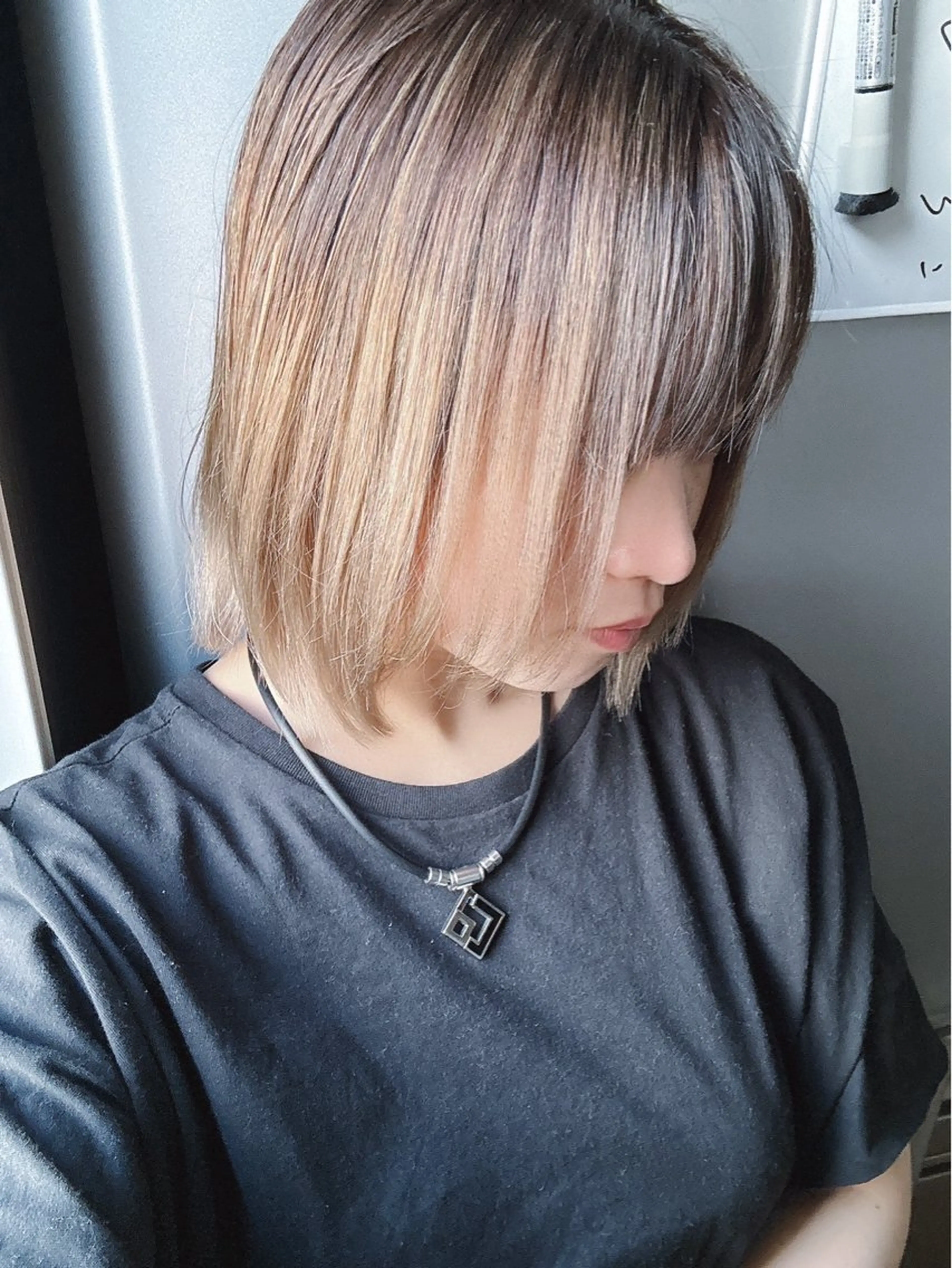 ミディアム カット ヘアカラー イシカワ ユウタのヘアスタイル