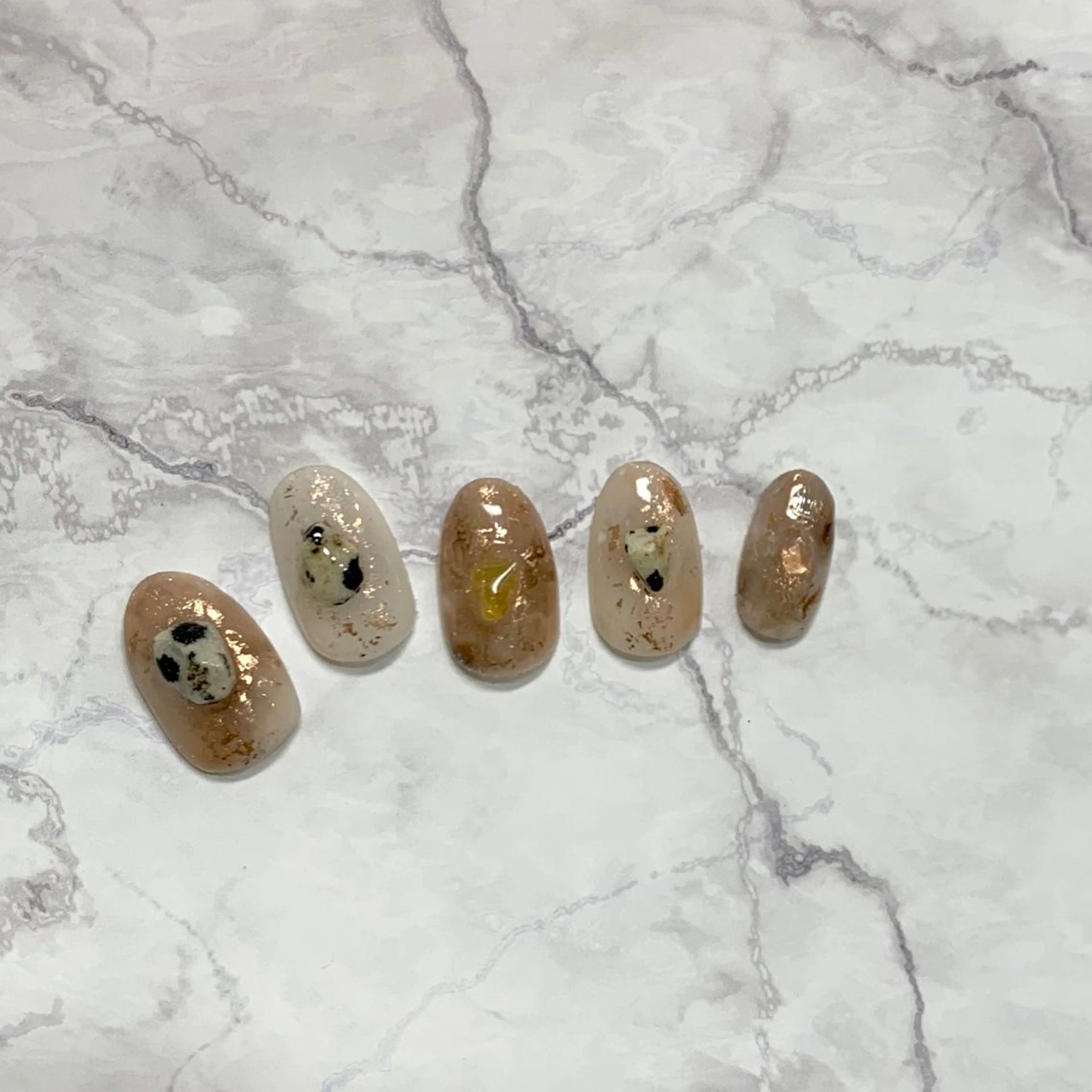 ネイル ハンドネイル nailsalon makoto所属・新宿ニュアンスネイル makotoのネイルデザイン