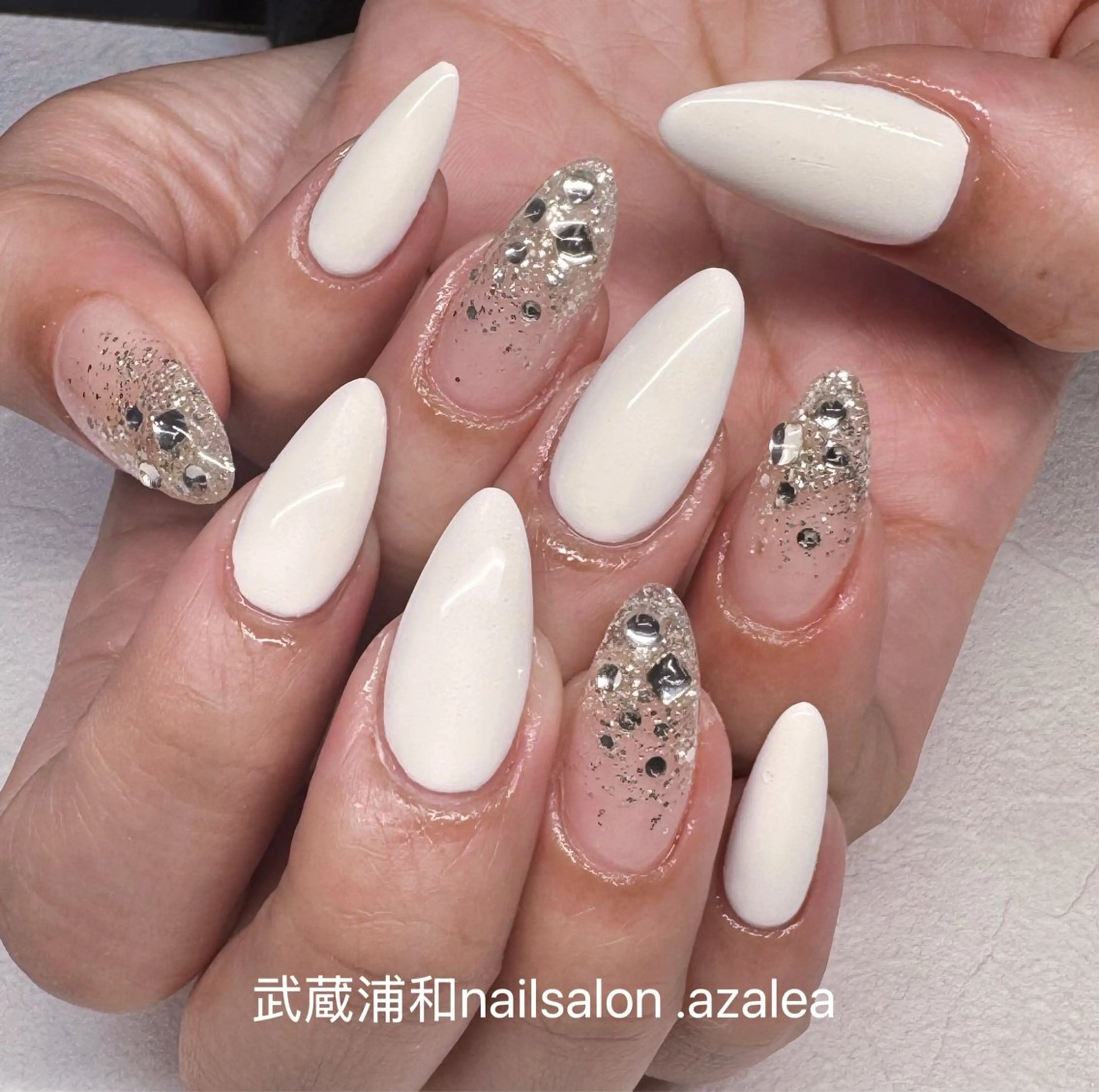 ネイル ハンドネイル R inのネイルデザイン