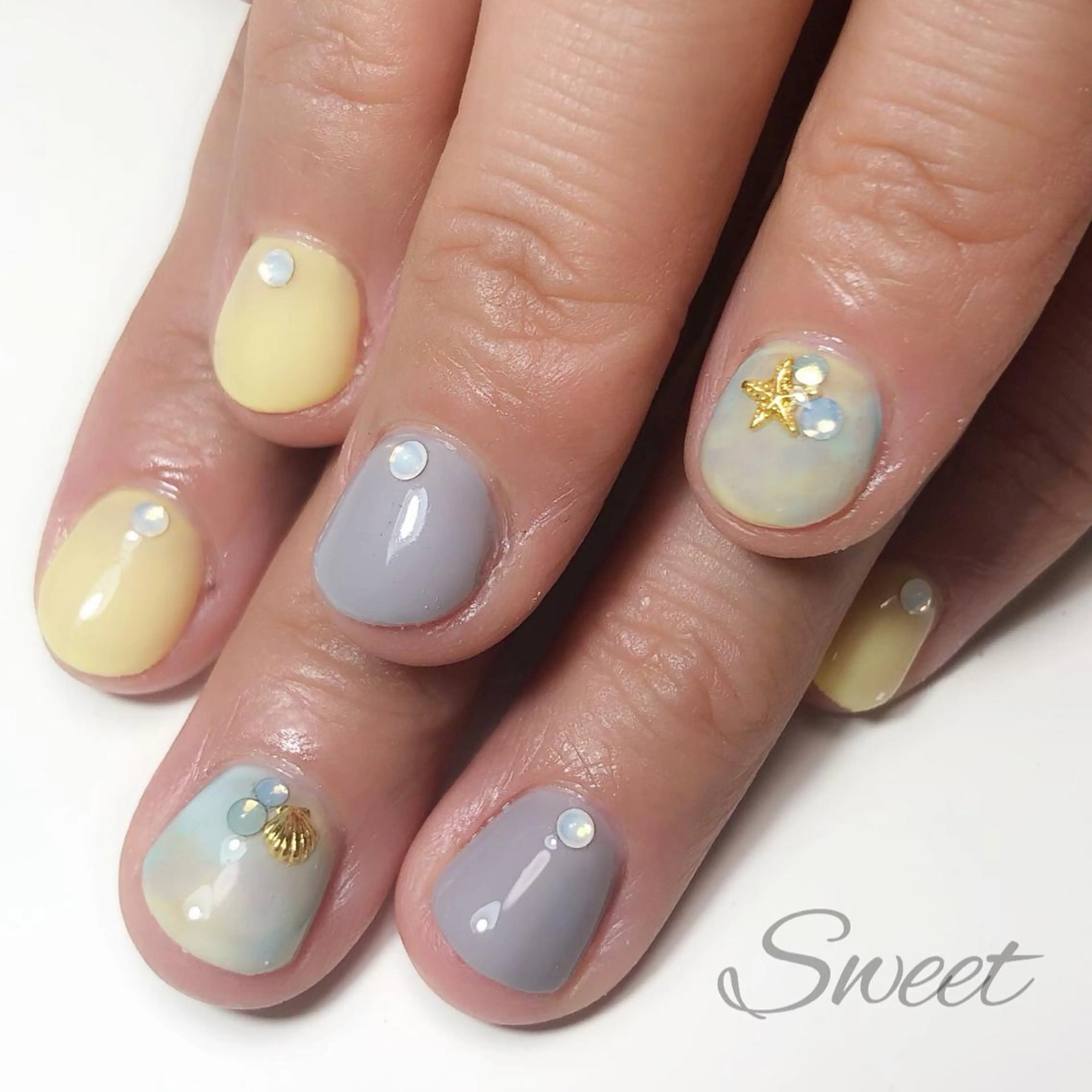 ネイル sweet 仲野陽子のネイルデザイン