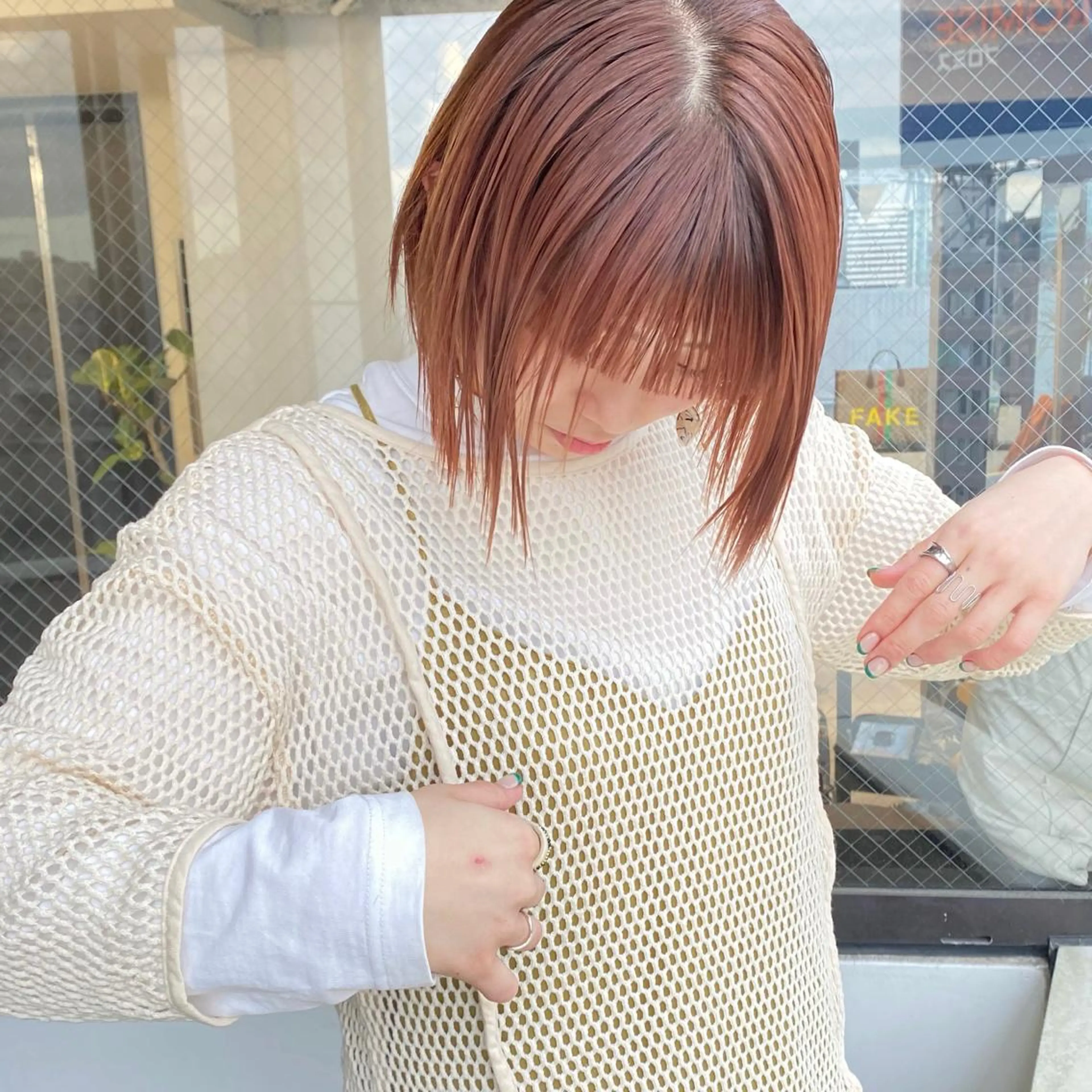 ショート カラー ブリーチ ブラウンカラー チョコレートブラウン chlom所属・🌱大人ハイトーン RENのヘアスタイル