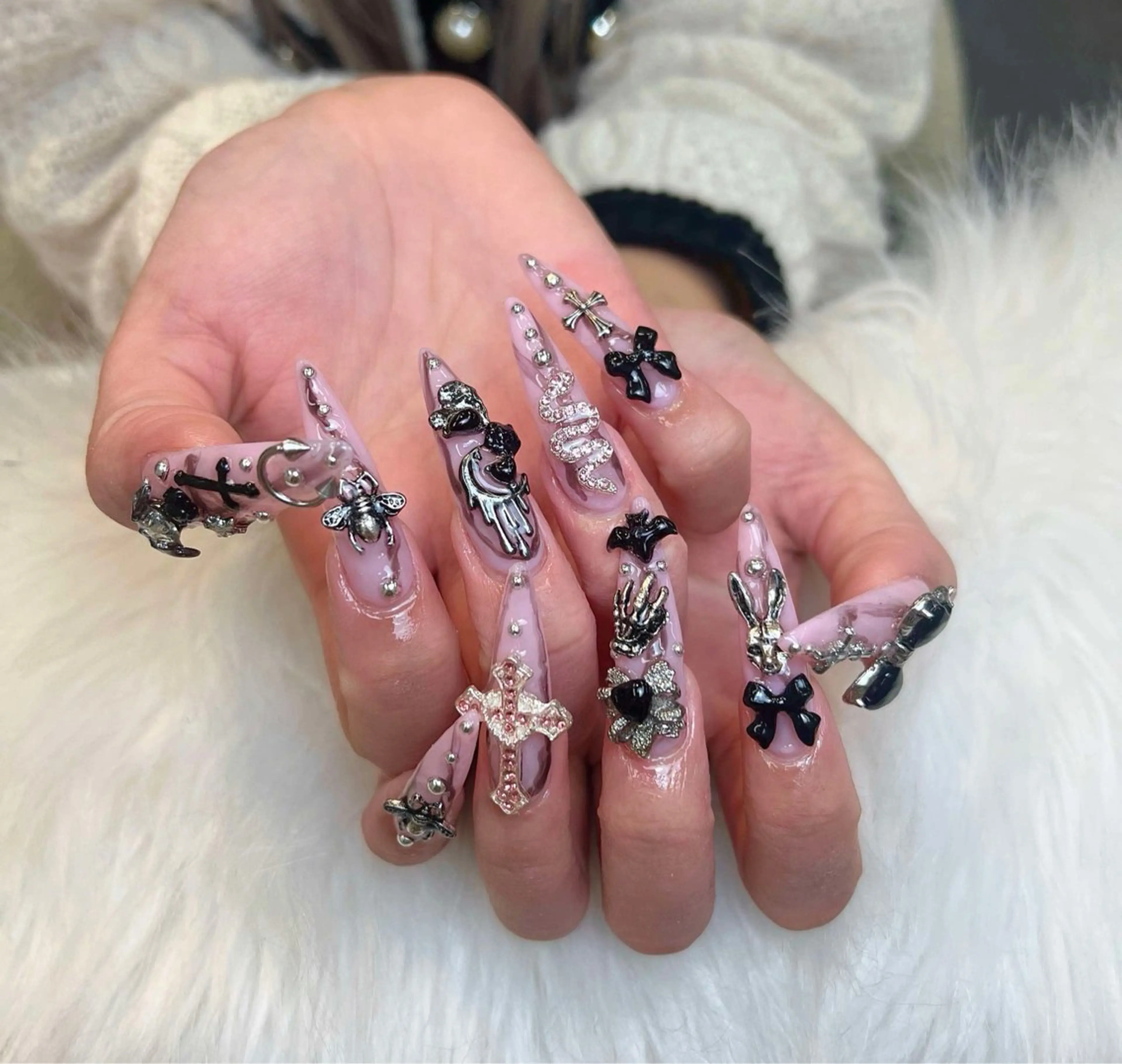 ネイル グラデーション キラキラネイル ワンカラーネイル 冬ネイル Jenn Nail Salonのネイルデザイン