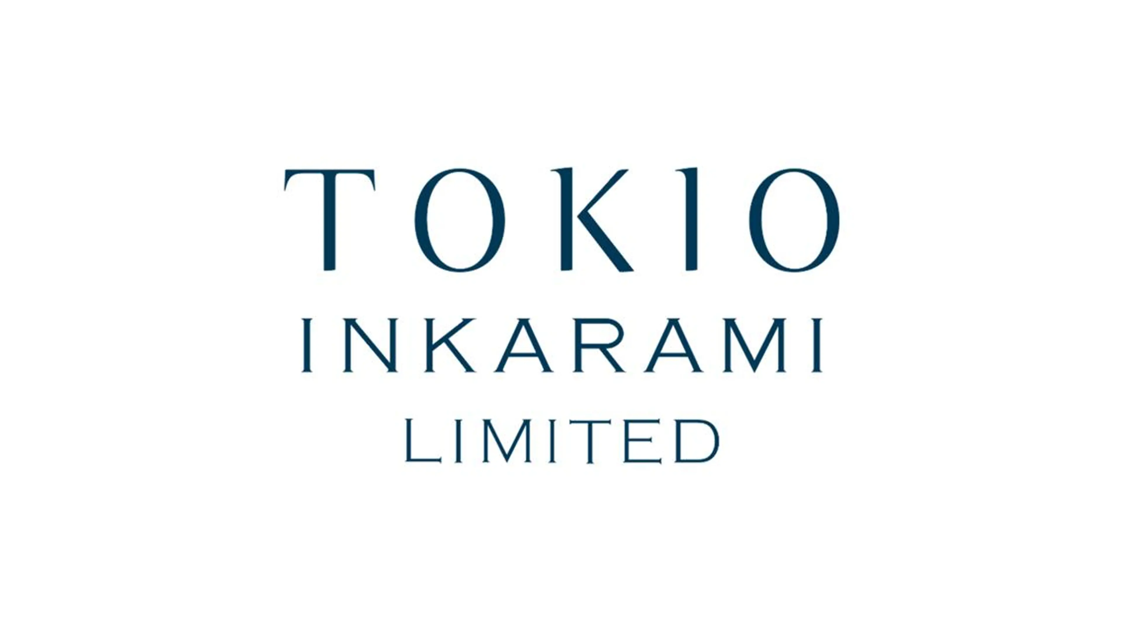 セミロング カラー パーマ アディクシーカラー ケアカラー 髪質改善 トリートメント ストレートパーマ カット ヘアカラー トリートメント ヘアケア特化型サロン newi 梅田のヘアスタイル