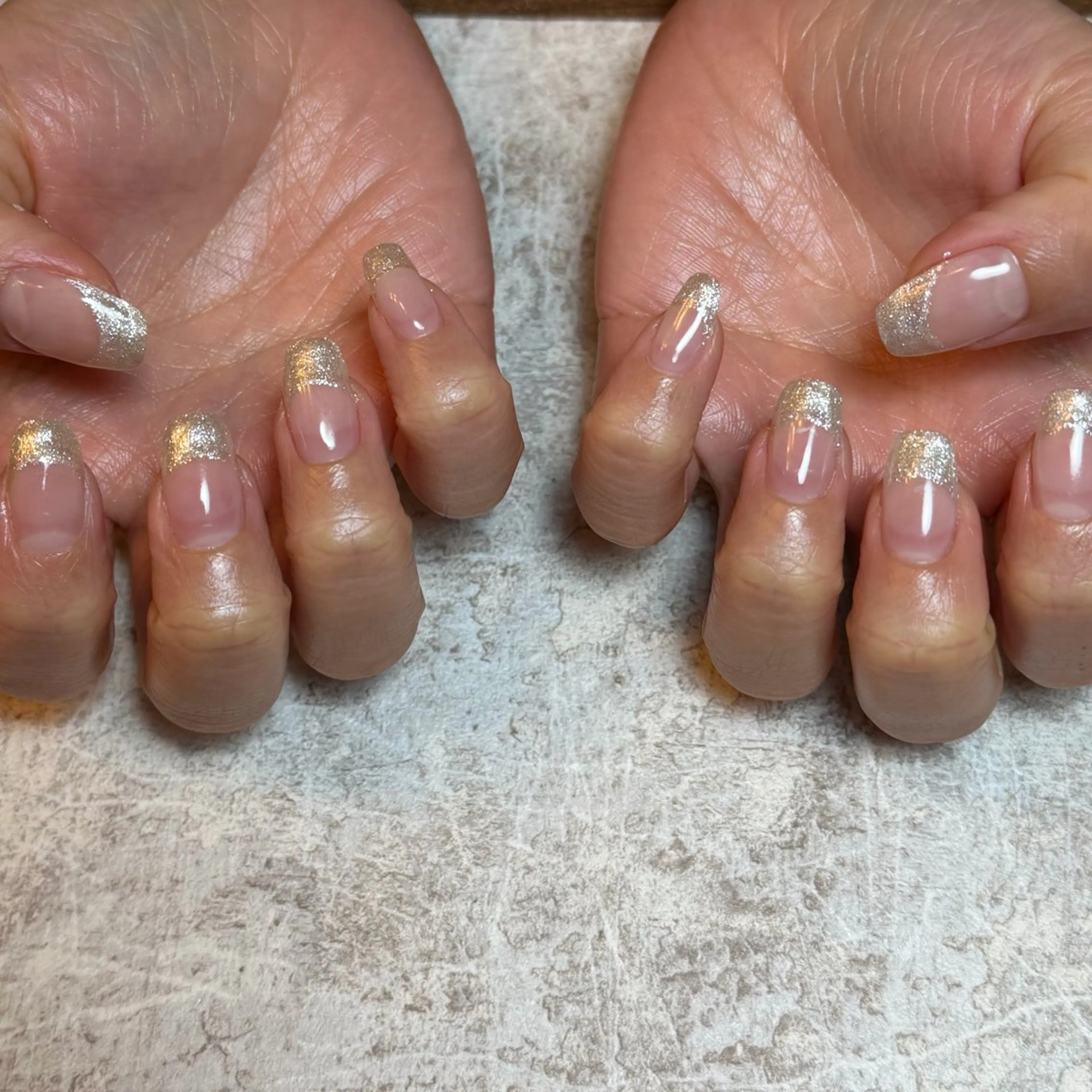 ネイル フレンチネイル ラメ(グリッター) 自由が丘サロン AYAME💅のネイルデザイン