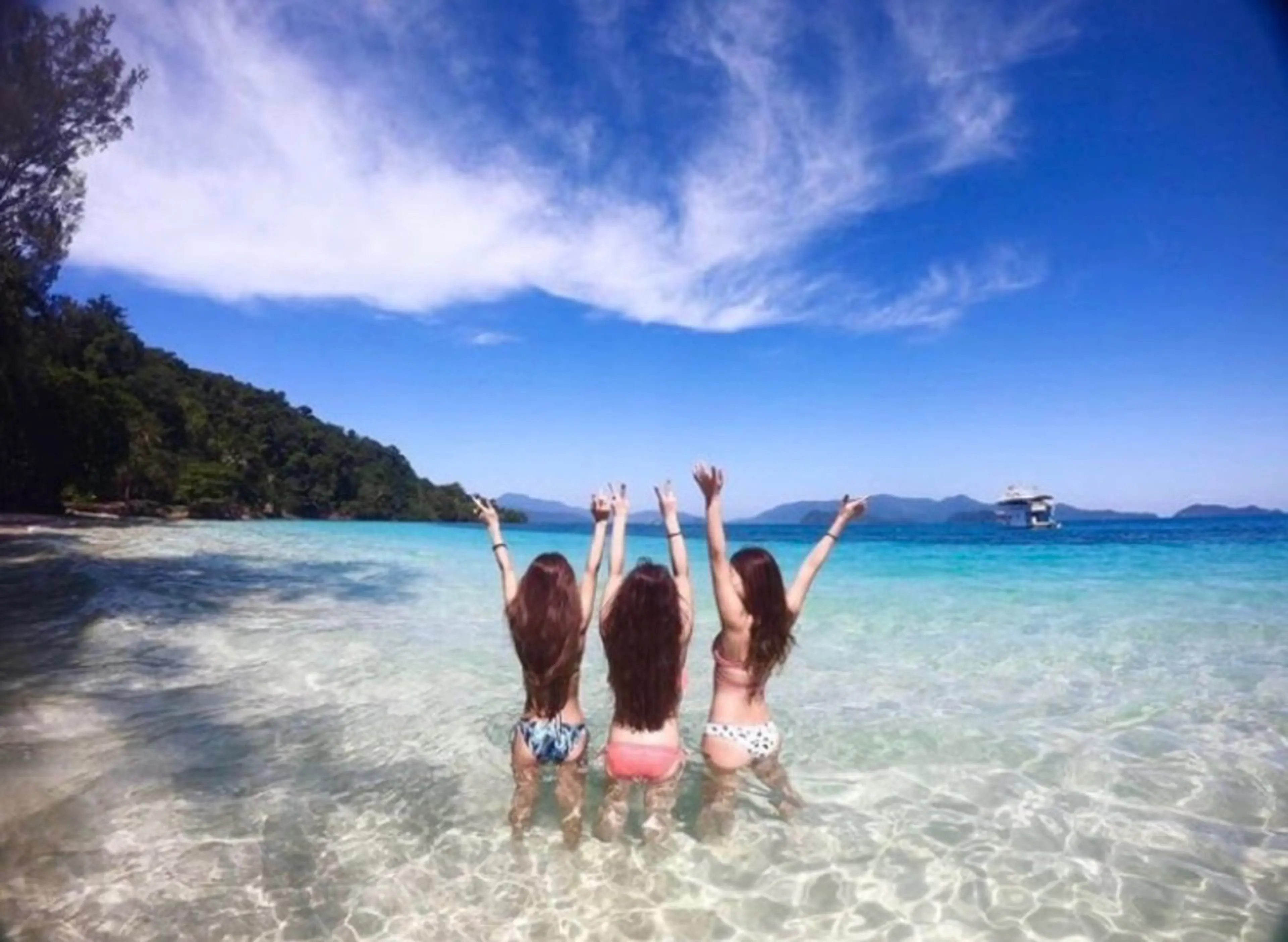 ミディアム カラー パーマ ヘアアレンジ メンズ キッズ ハーフアップ 子どものヘアアレンジ ミディアムパーマ メンズバレイヤージュ メンズブリーチ カット ヘアカラー 縮毛矯正 ヘッドスパ ヘアセット grand story/colulu渋谷2号店所属・kotona 🤍miuraのヘアスタイル