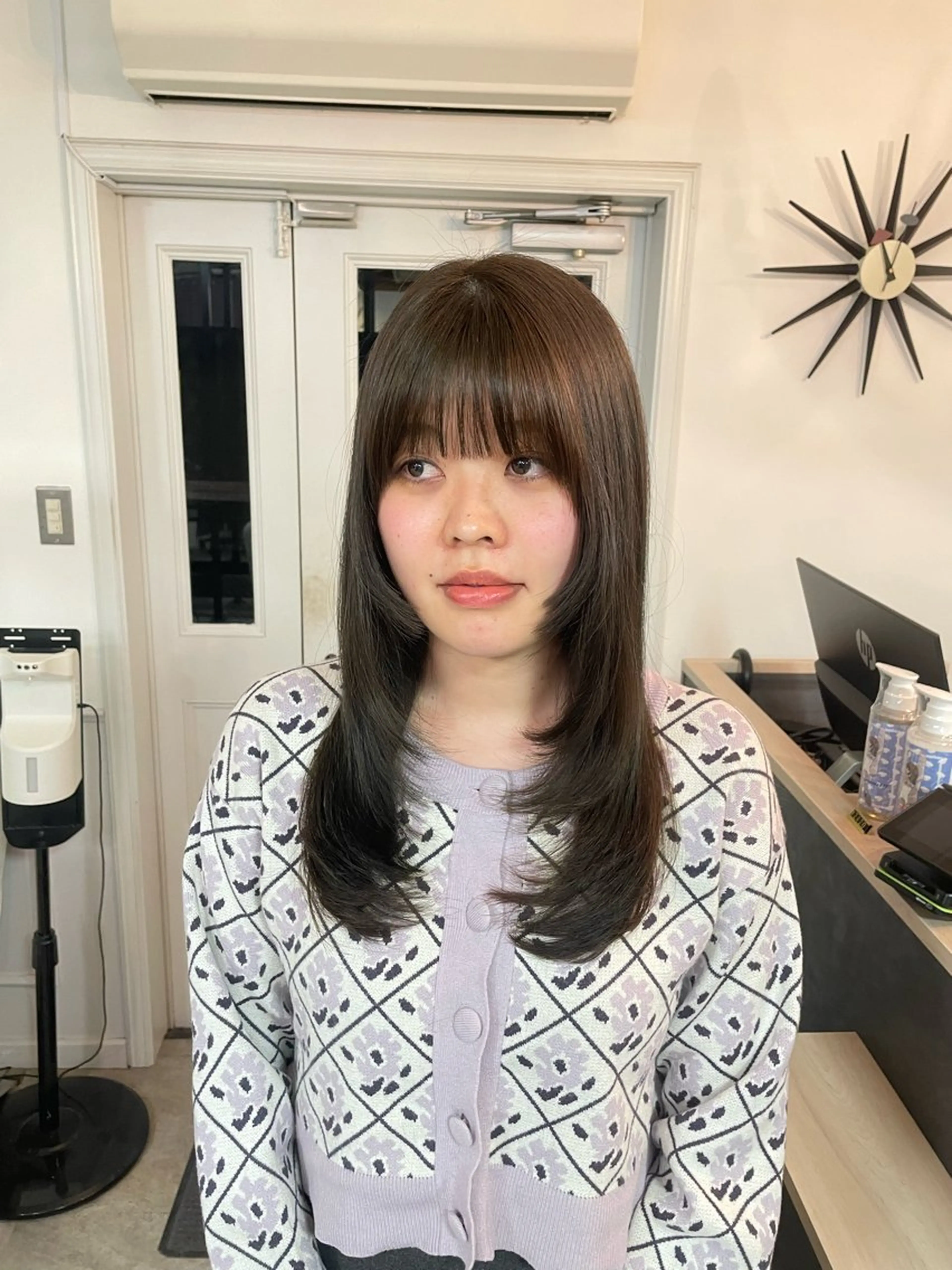 【前髪のうねり・割れ・浮き】前髪カット+前髪縮毛矯正/前髪ストレートの写真