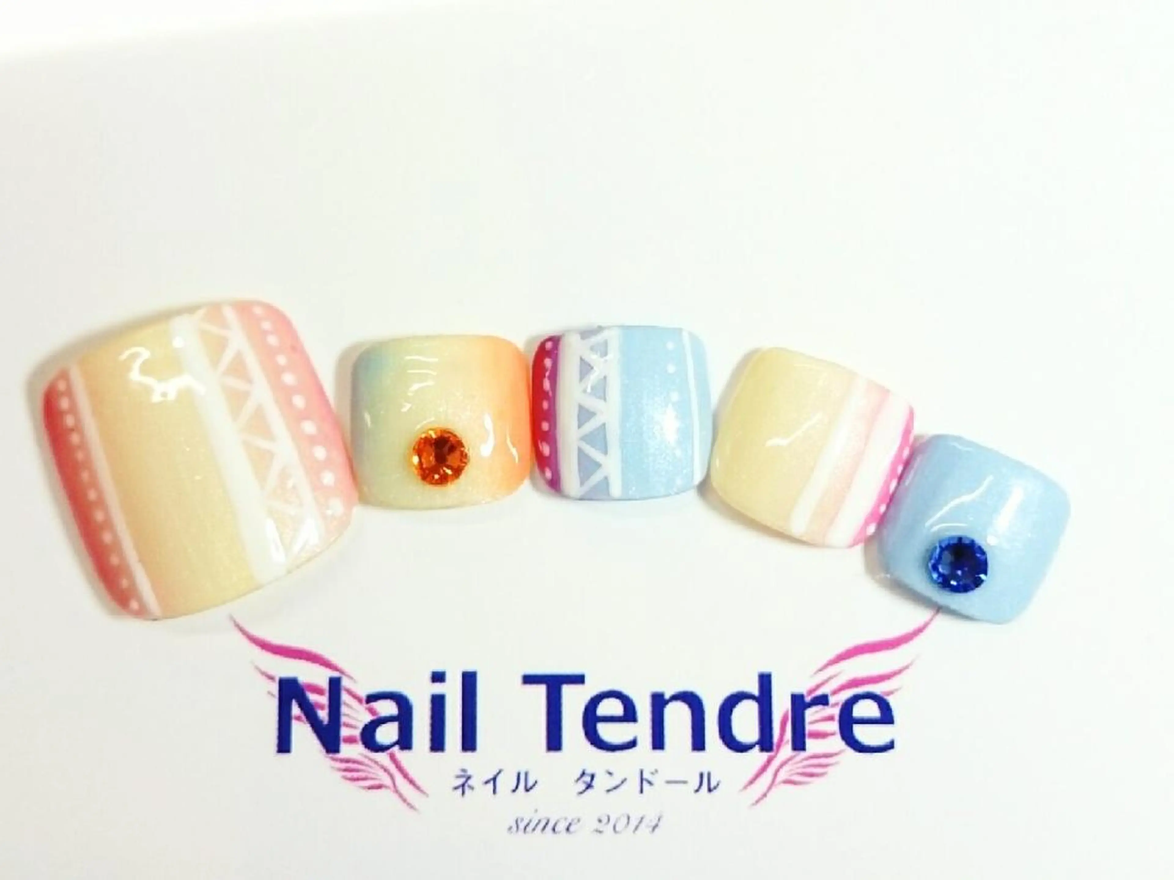 ネイル アートネイル ジェルネイル ソフトジェル ストーンネイル フットネイル Nail  Tendreのネイルデザイン