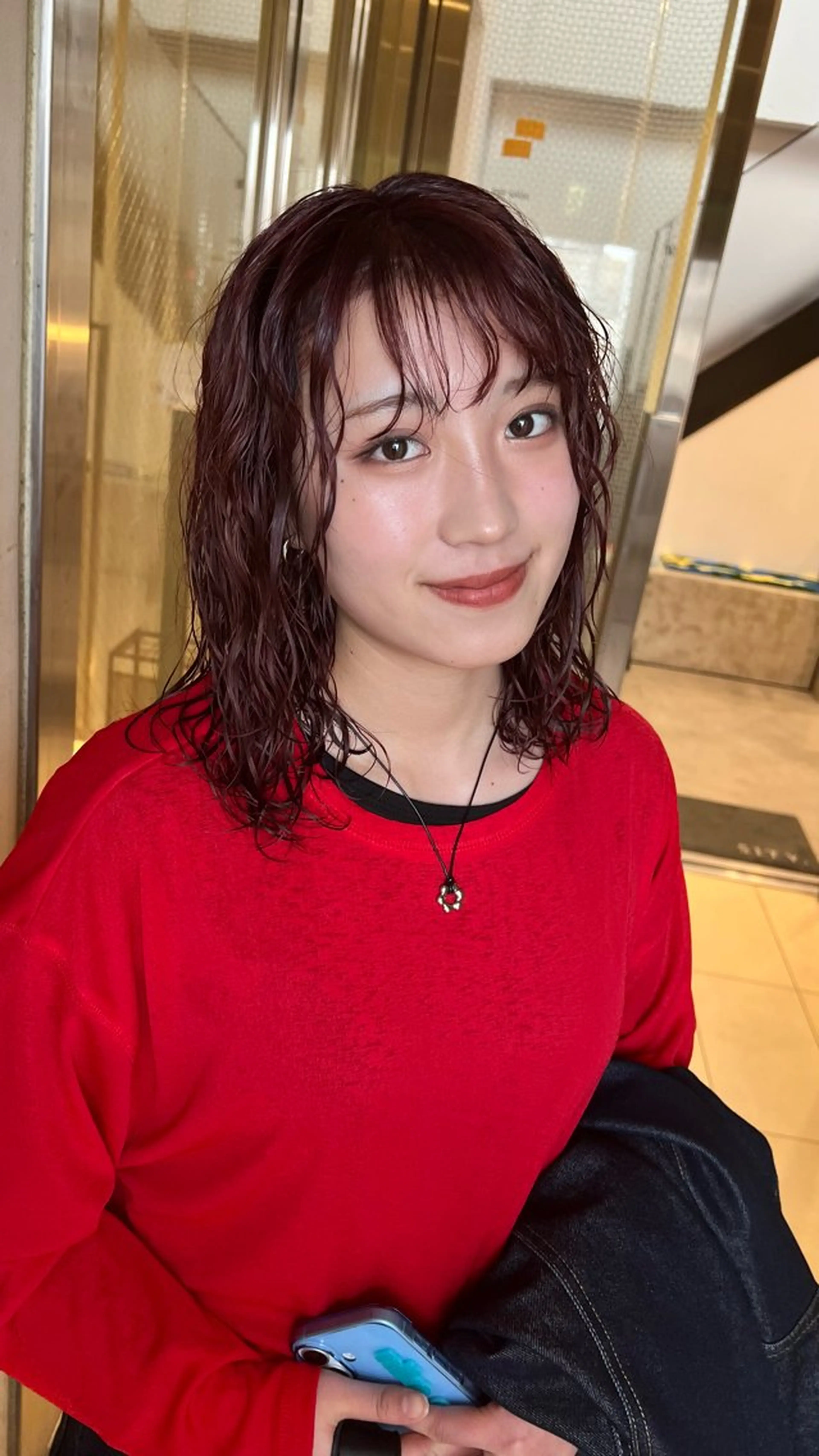 ミディアム パーマ ミディアムパーマ スパイラルパーマ カット パーマ qiie/ワンカラー メンズカット/カラーのヘアスタイル