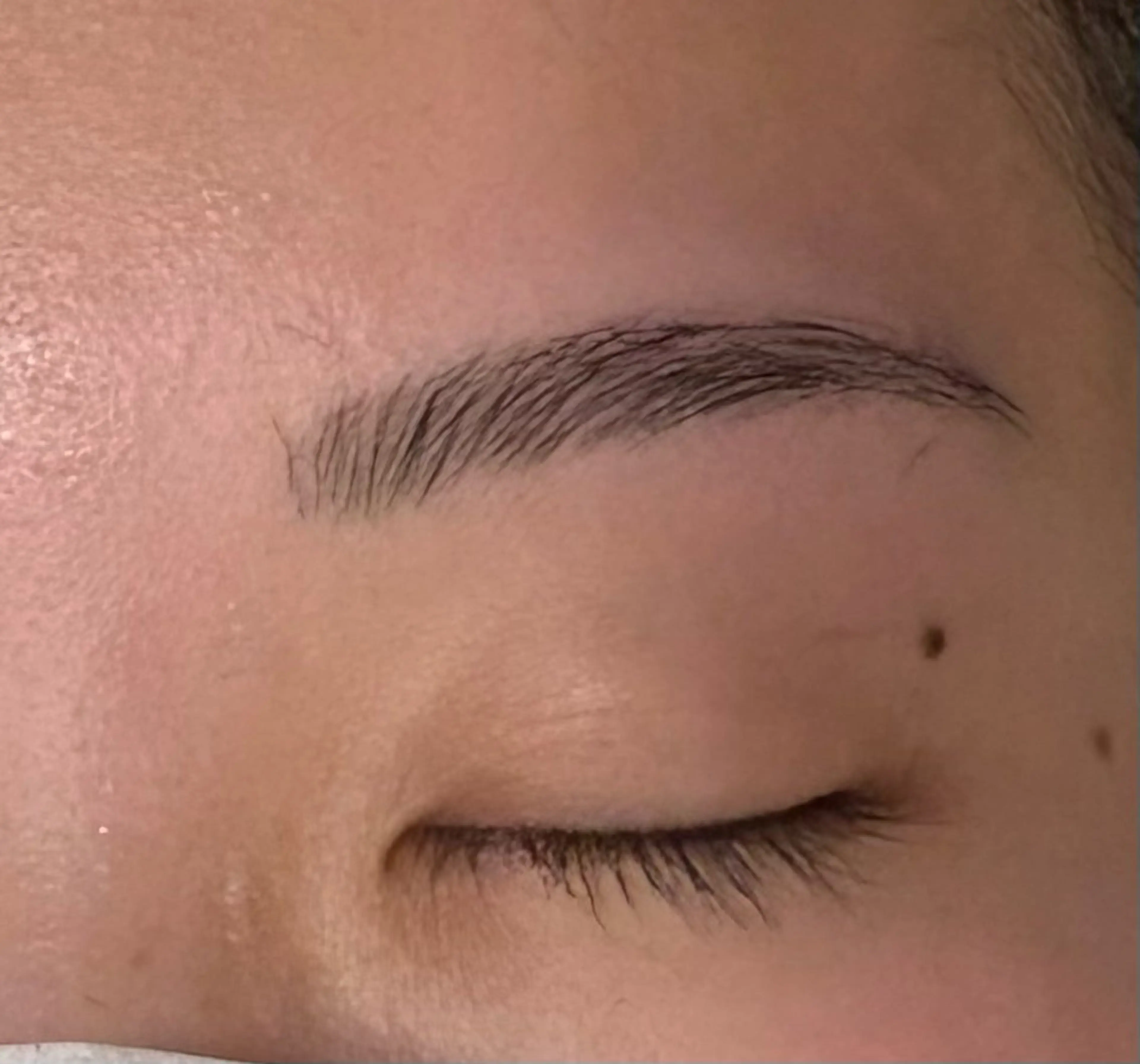 アイブロウ LUCIA所属・高橋 紗幸の眉毛・アイブロウイメージ