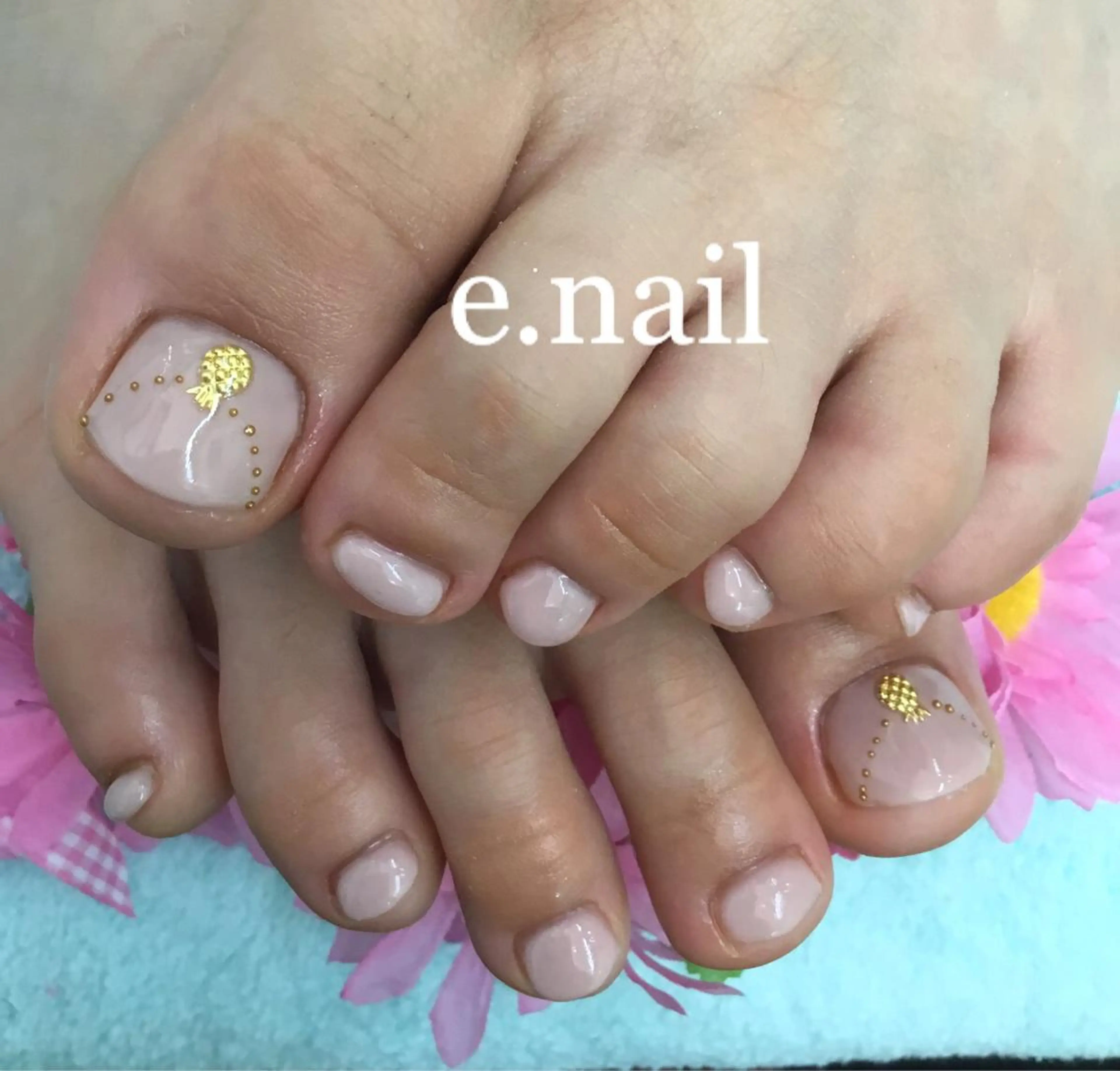 ネイル e.nail所属・和賀井 恵理のネイルデザイン