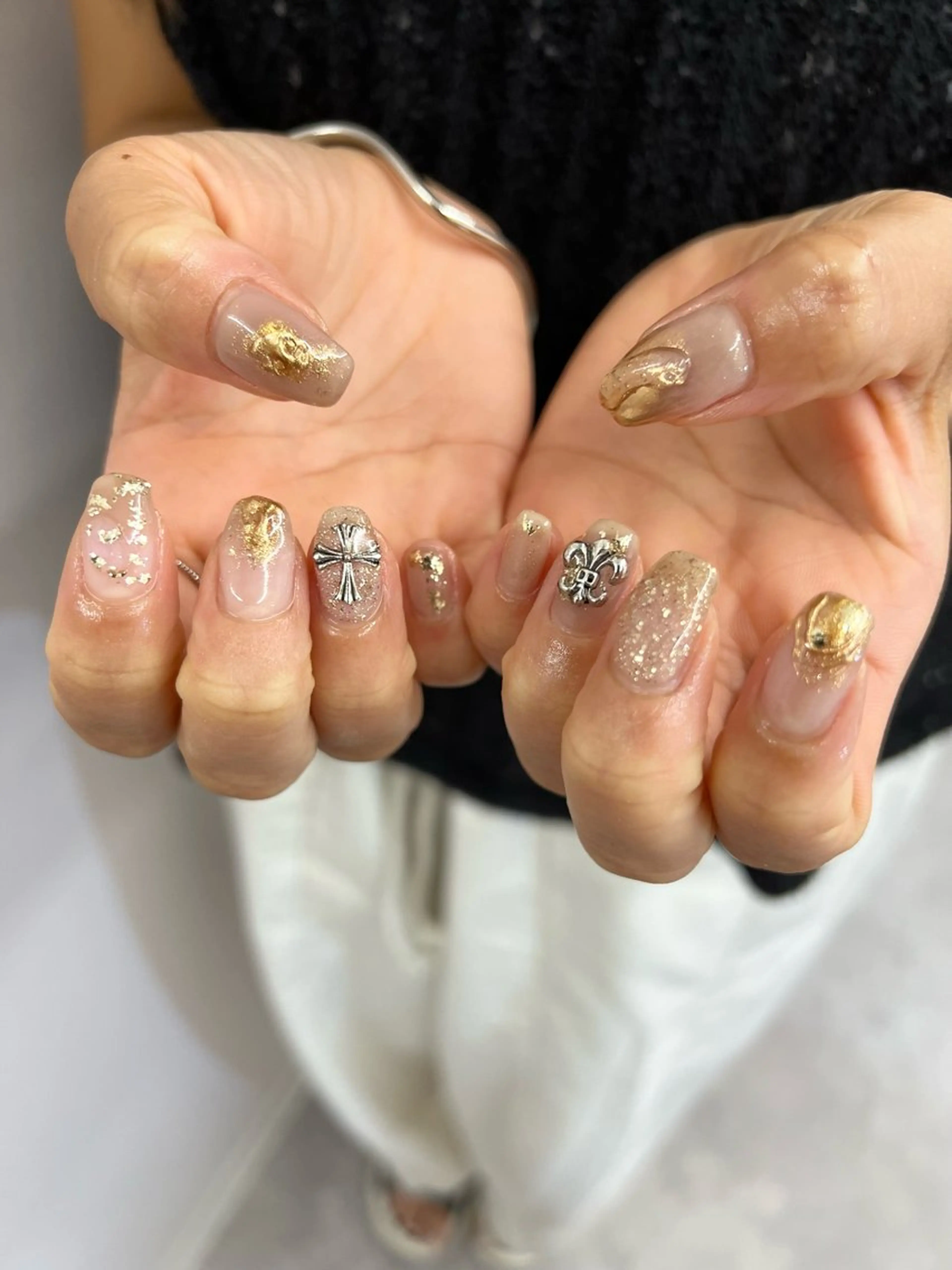 ネイル ブラウン ジェルネイル ゴールド マグネットネイル ミラーネイル ハンドネイル ハンドケア Bana_ Nailのその他イメージ