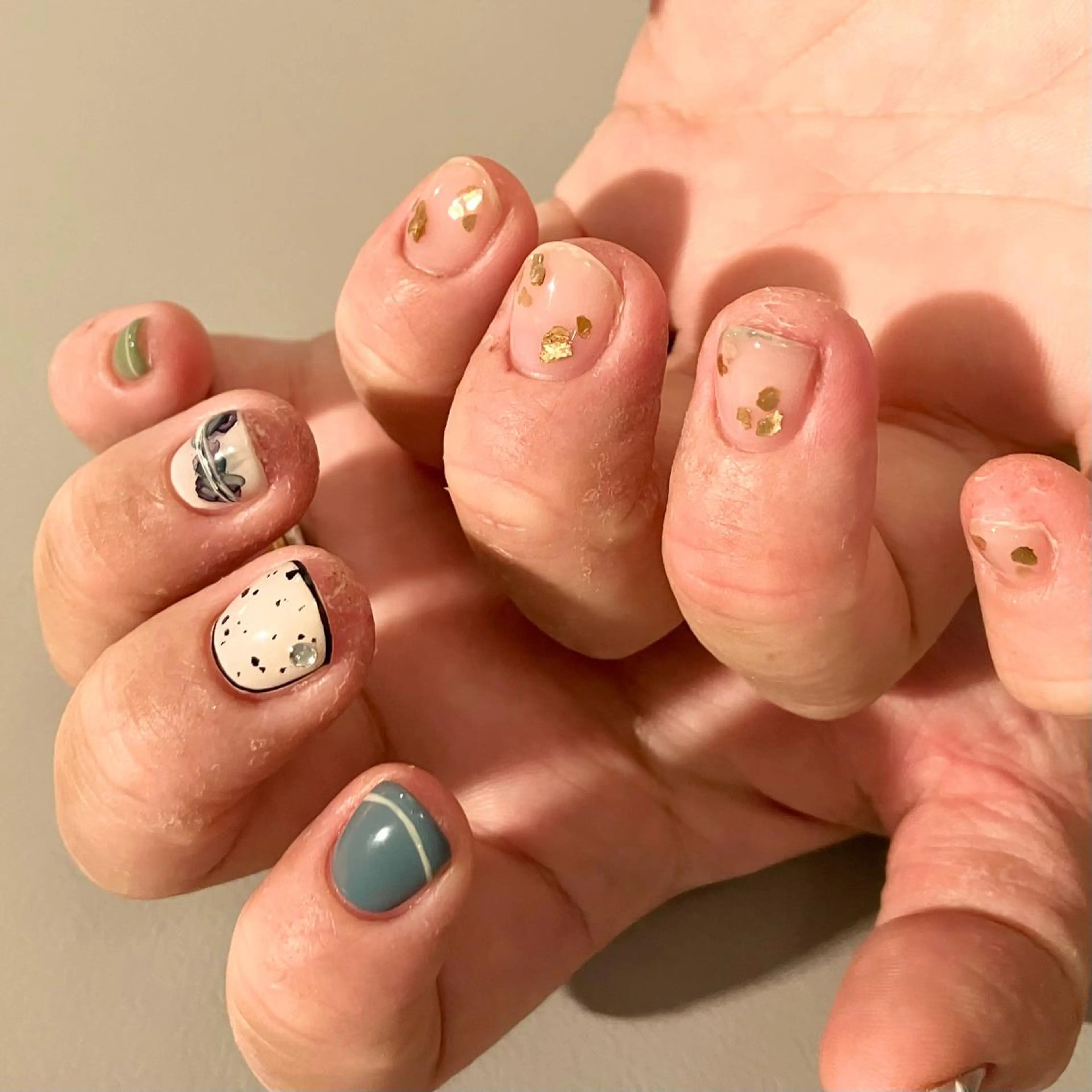 ネイル ハンドネイル ウシク ミユキのネイルデザイン