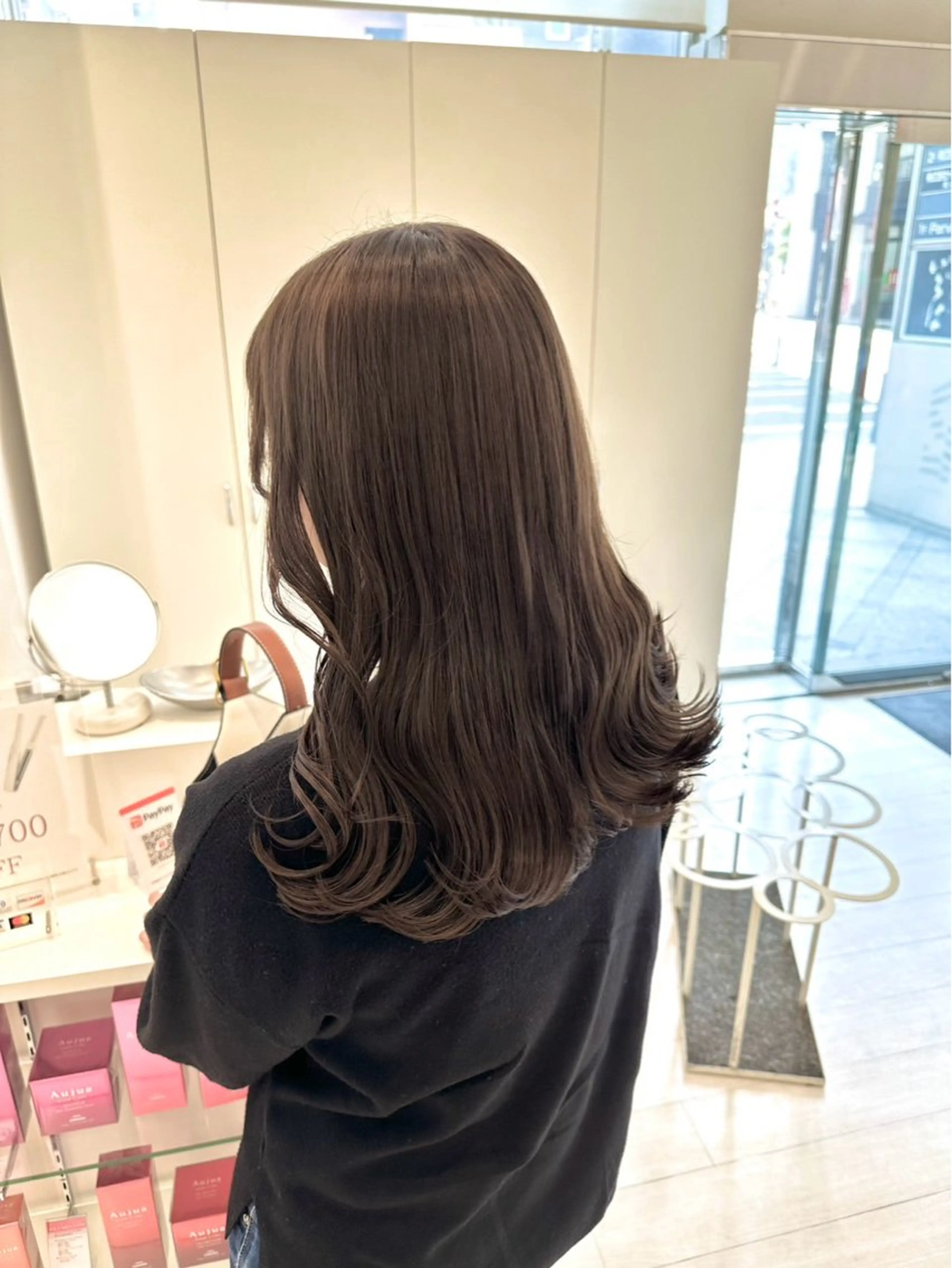 セミロング カラー ParveMix 岡本えりかのヘアスタイル