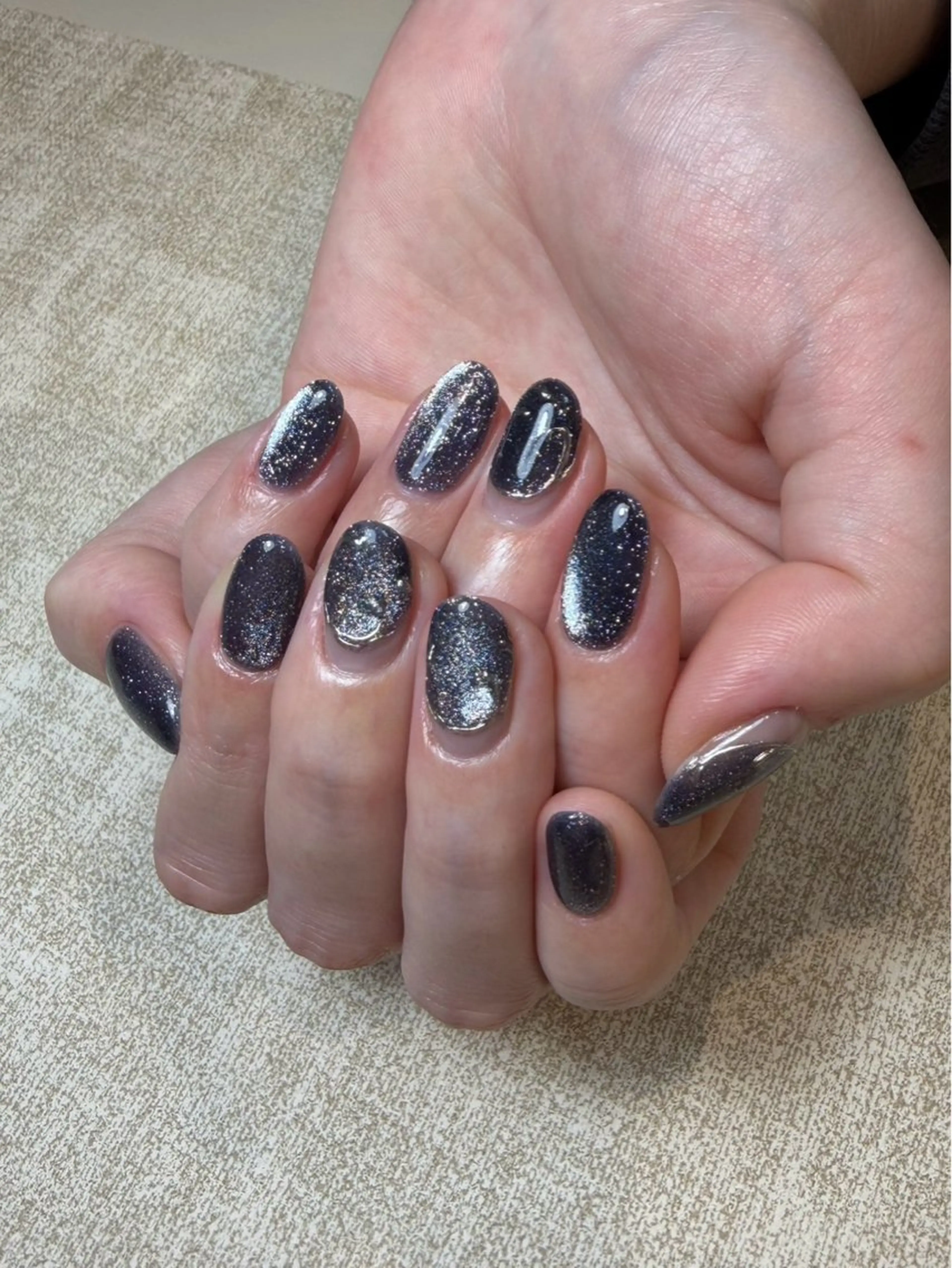 ネイル アートネイル フラッシュネイル ラメ(グリッター) マグネットネイル マグネットワンカラー Ouna NAIL haruのネイルデザイン