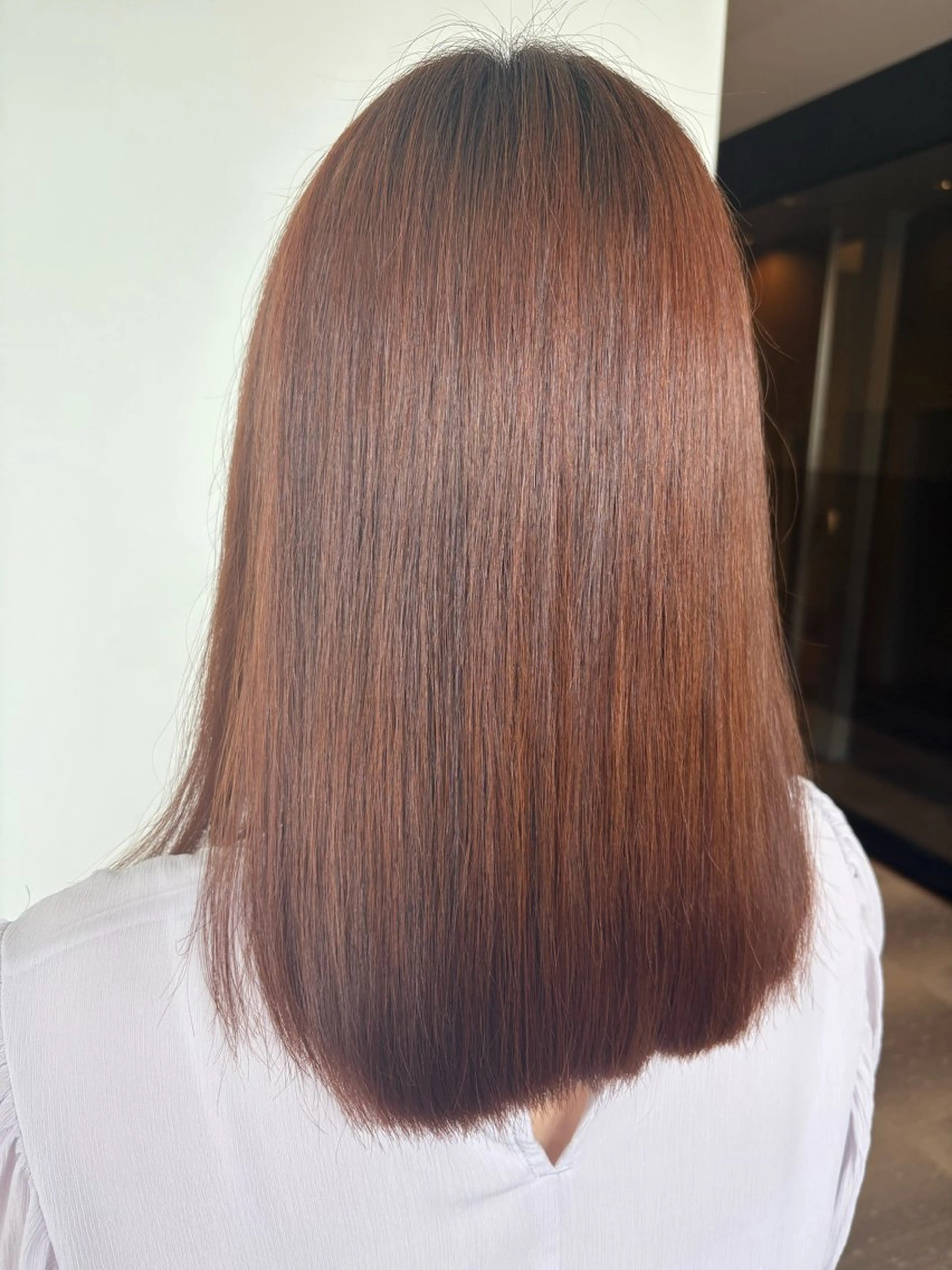 女性方のみ、ミディアムの長さのに切らせていただける方募集しております。の写真