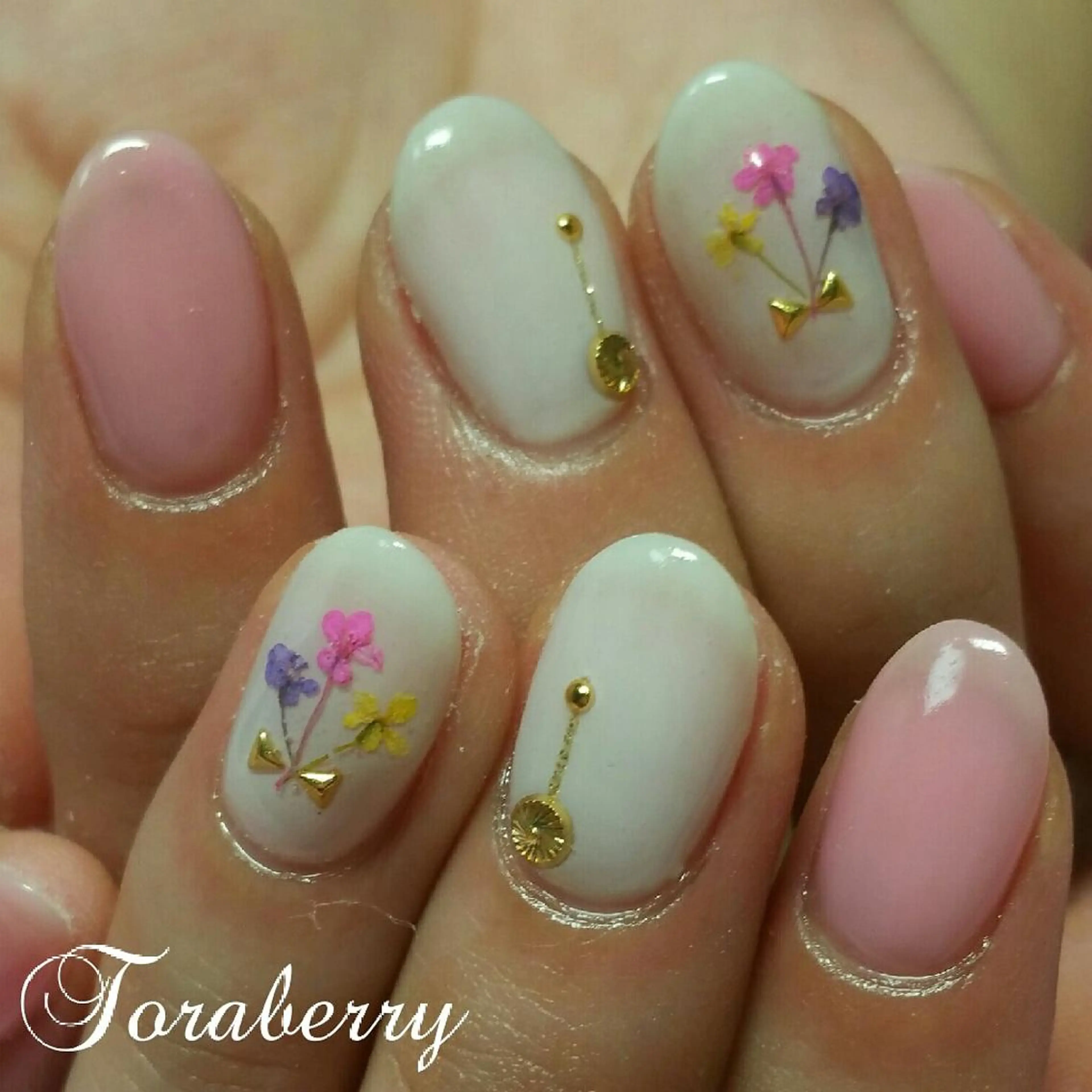 ネイル ネイリスト なつみのネイルデザイン