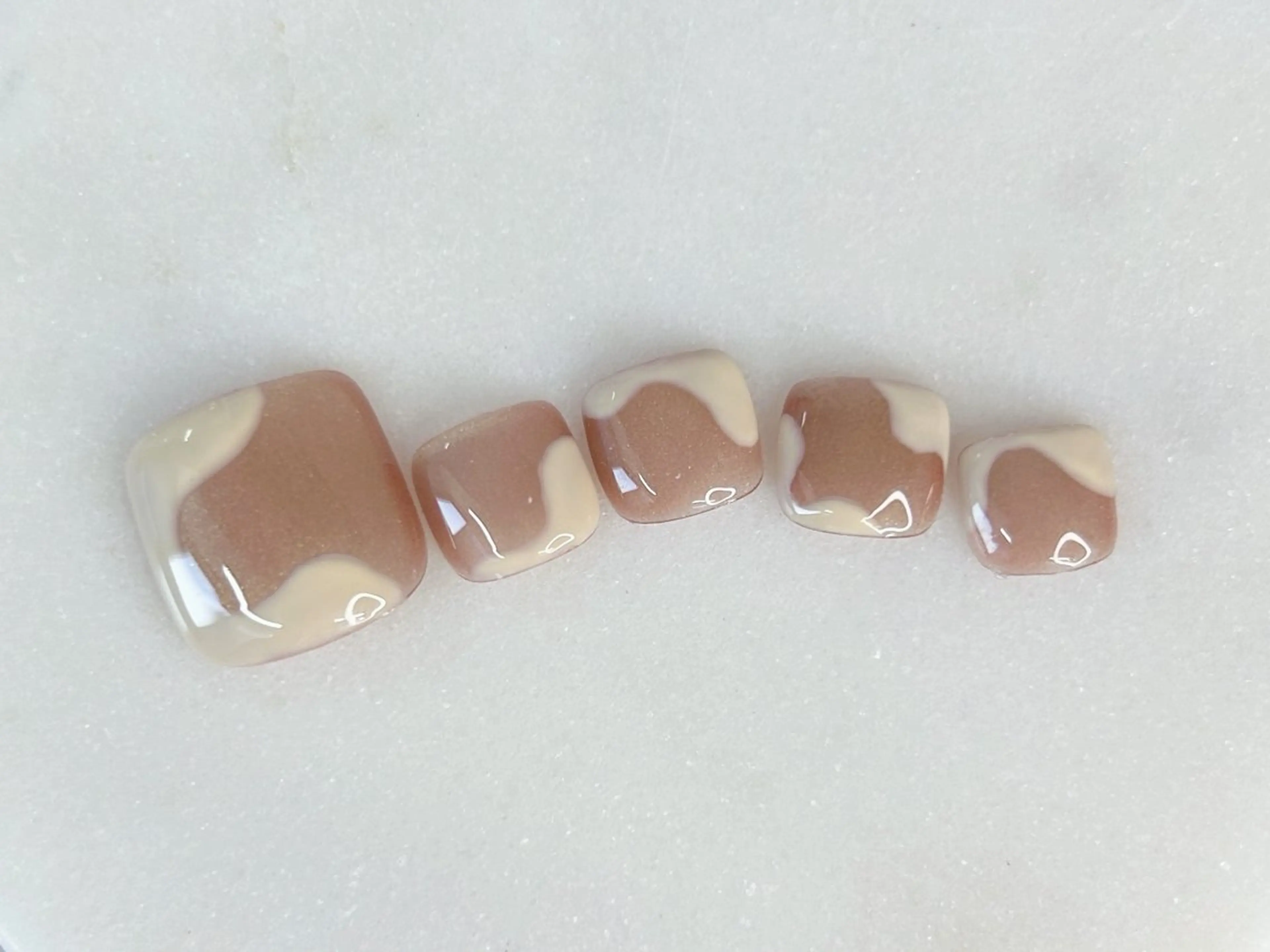 ネイル 桜ネイル フットネイル マグネットネイル ニュアンスネイル シンプルネイル フットネイル Forca total studio所属・Forca Airaのネイルデザイン