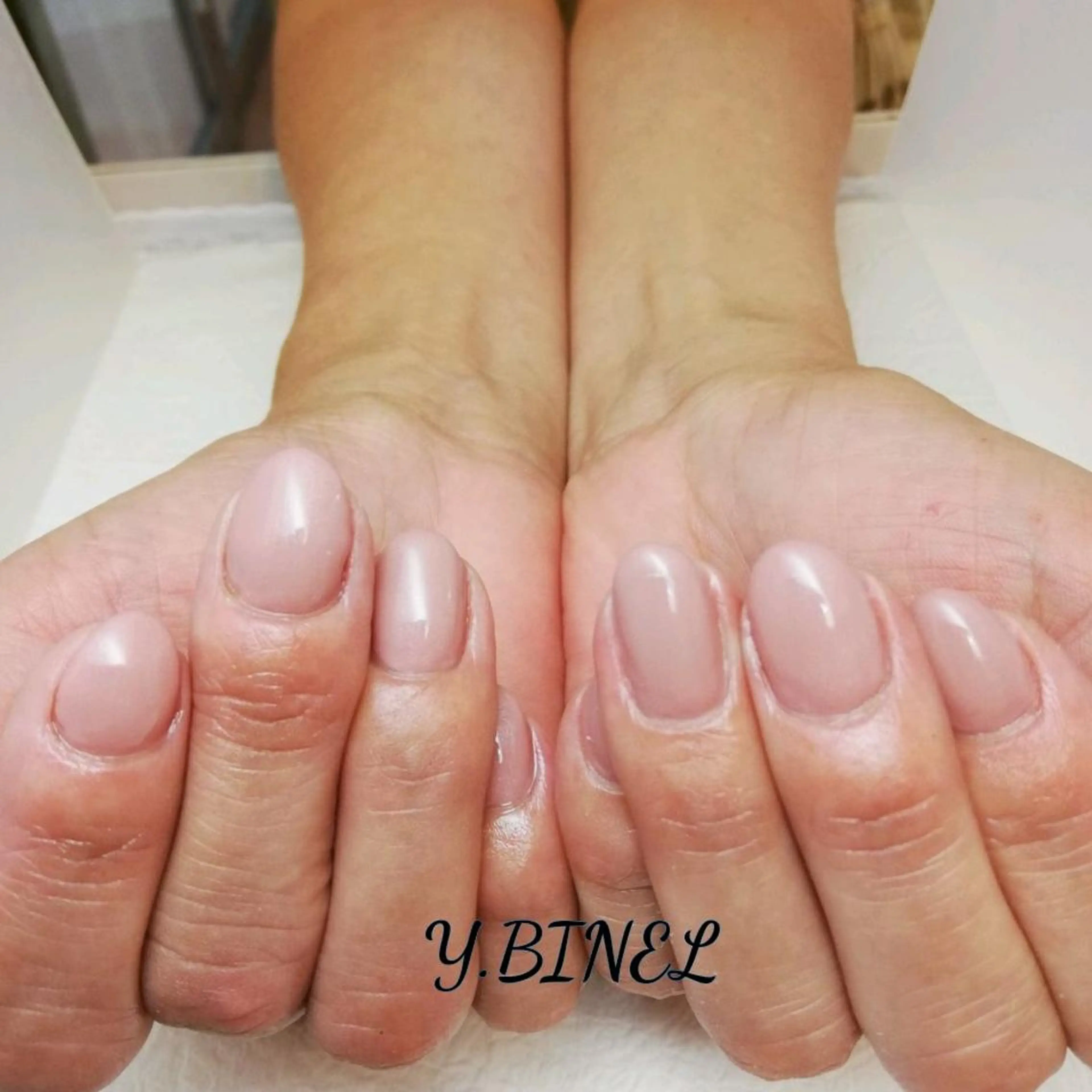 ネイル オフィスネイル ワンカラーネイル Nail Salon Y.BINELのネイルデザイン