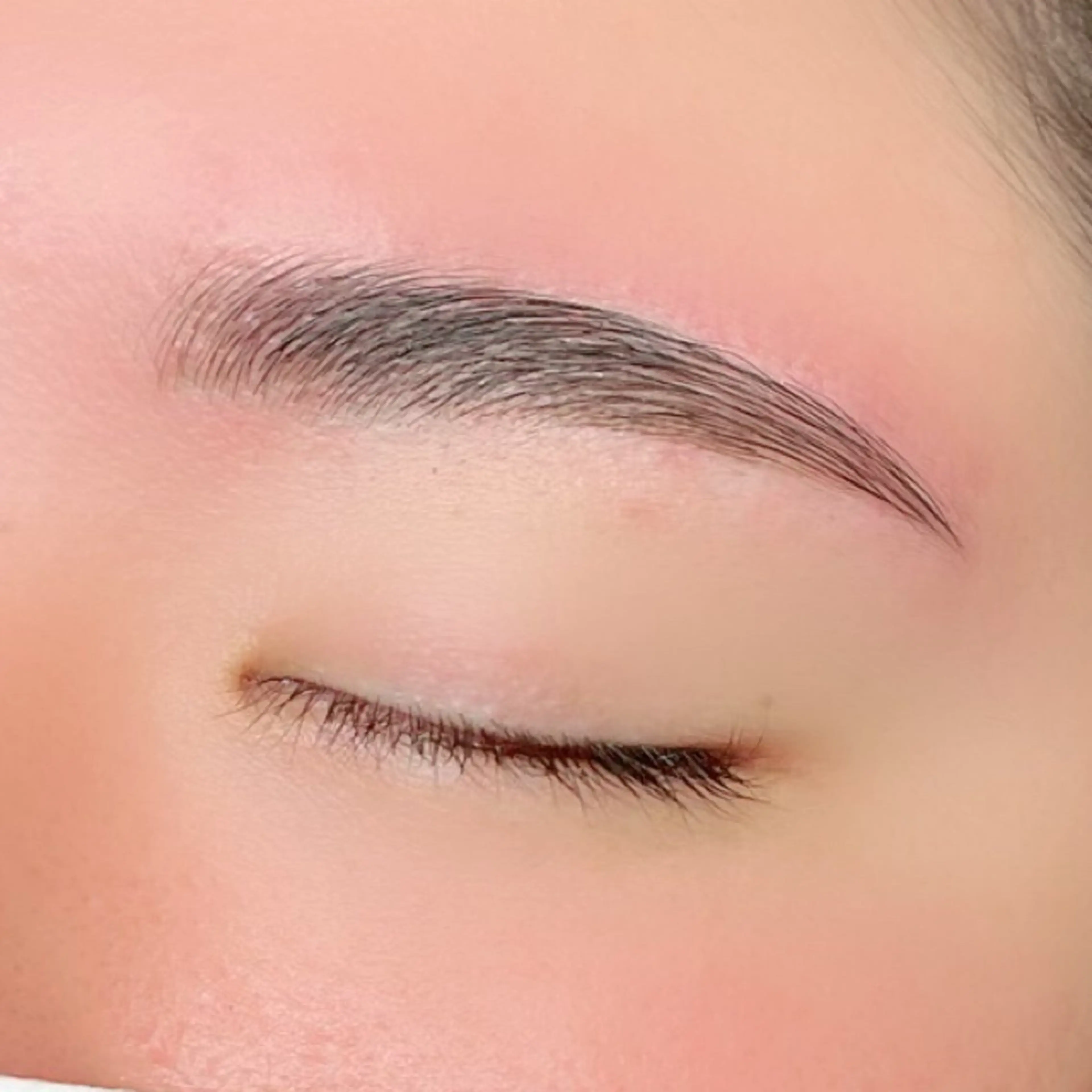 アイブロウ ハリウッドブロウリフト Eye lashのマツエク・マツパデザイン