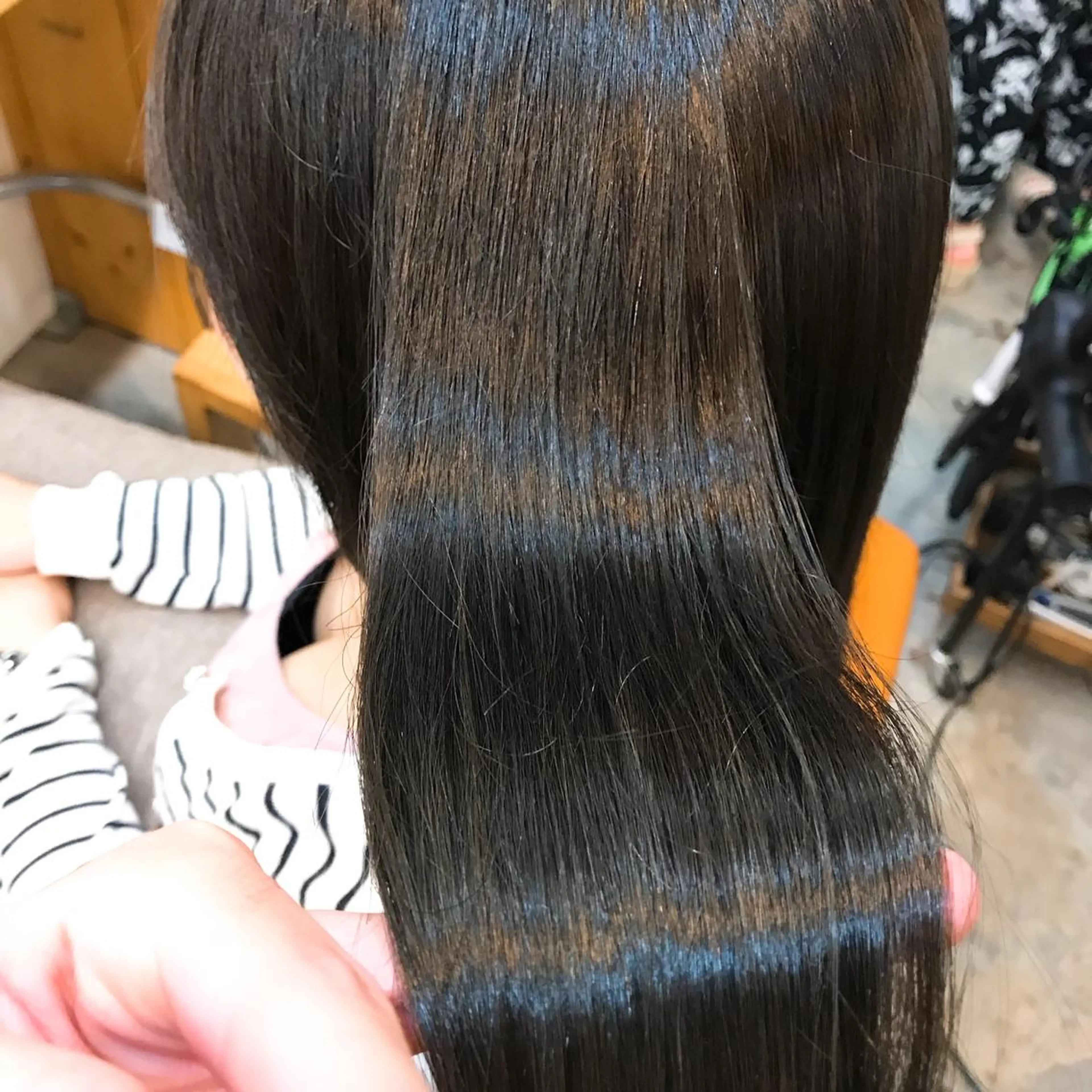 ロング カラー ダークグレー ダークグレージュ グレージュ ハイライトカラー イルミナカラー 🌈限定価格🌈 鈴木　瑛輔のヘアスタイル