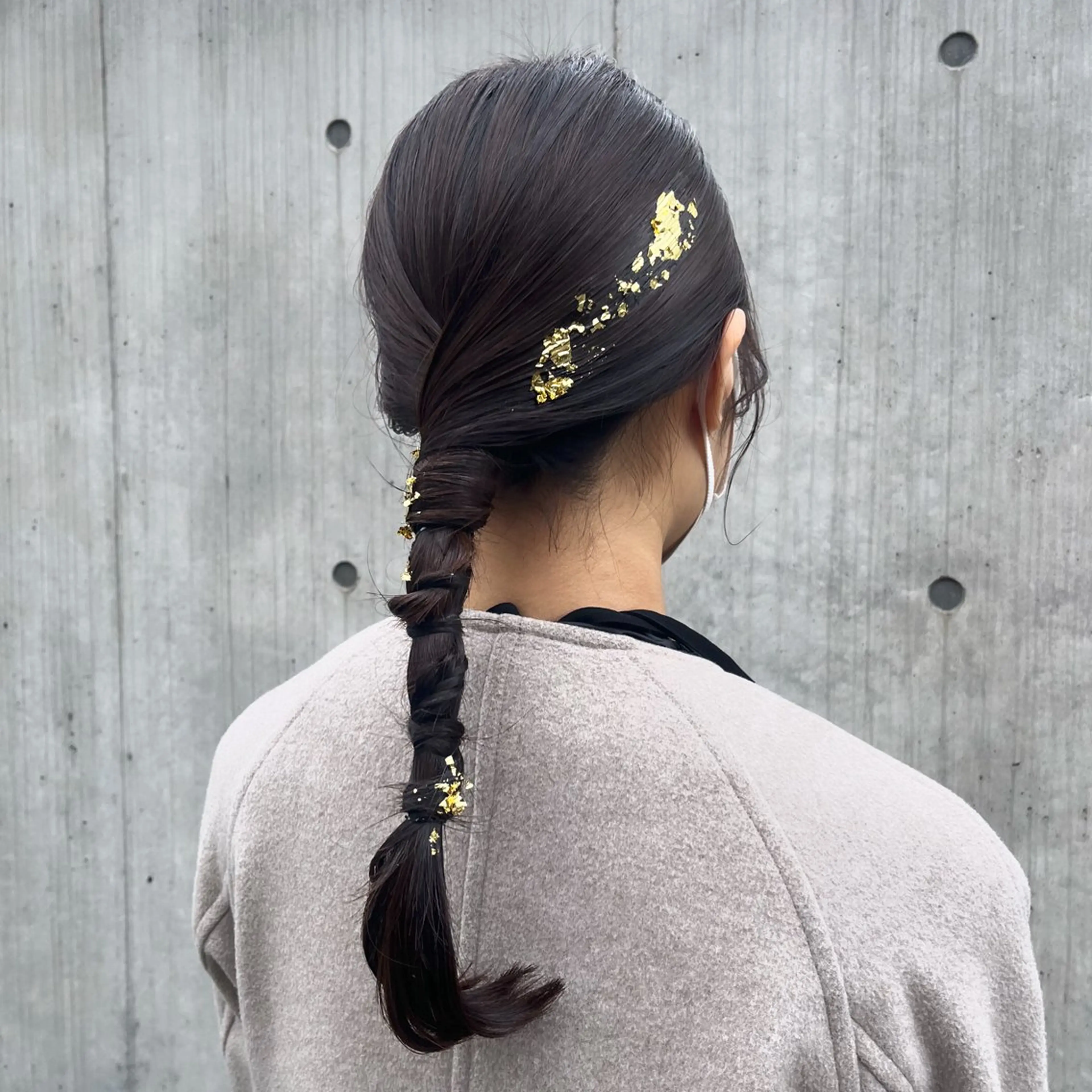 セミロング カラー ヘアカラー ヘアセット カジュアルを女っぽく 𝗮𝘆𝗮𝗰𝗼のヘアスタイル