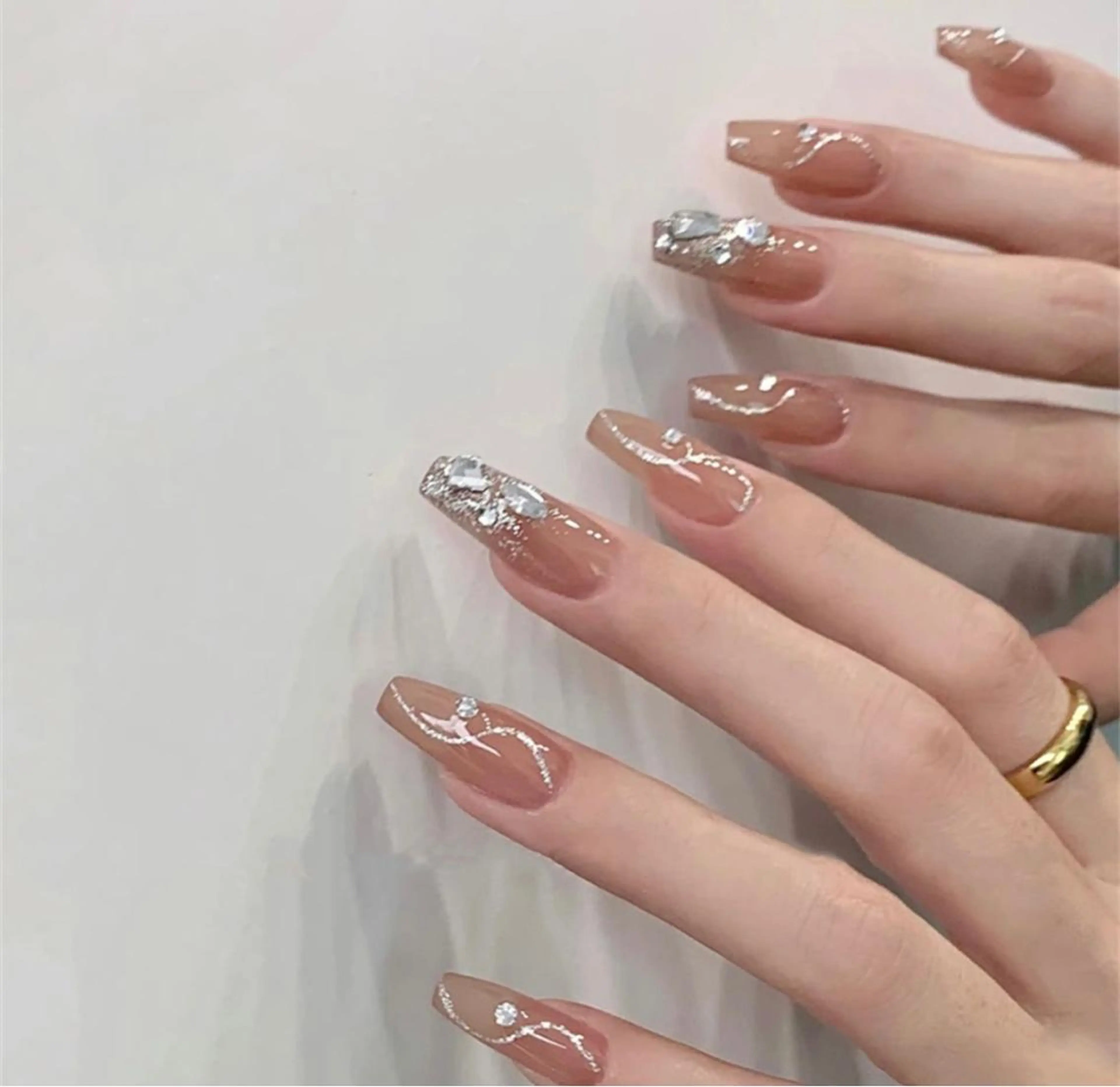 ネイル M🌷nail 長さだし専門店のネイルデザイン