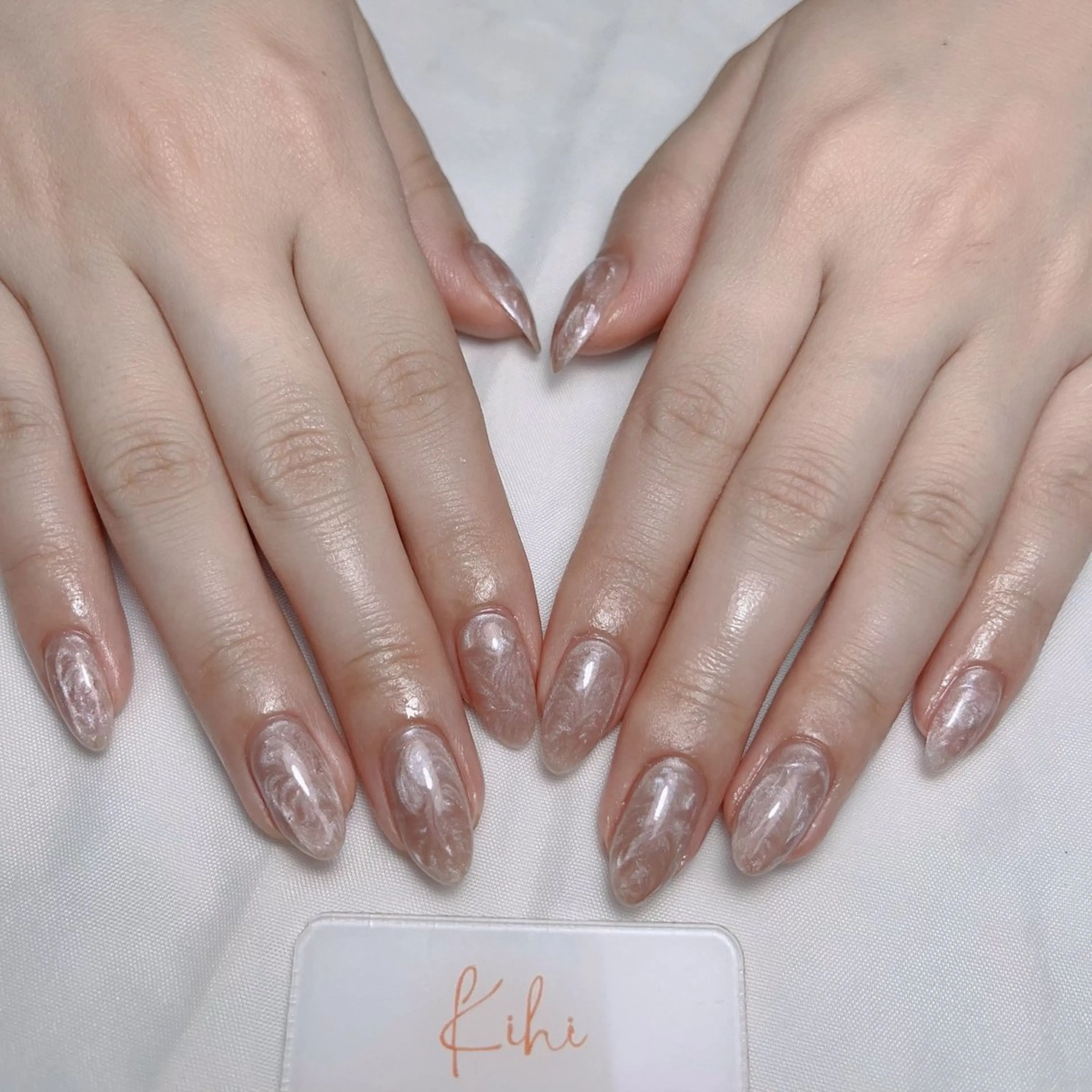 ネイル アートネイル フレンチネイル ジェルネイル グラデーション 韓国ネイル ハンドネイル 💕鈴木ユリ パラジェル/オフ無料のネイルデザイン