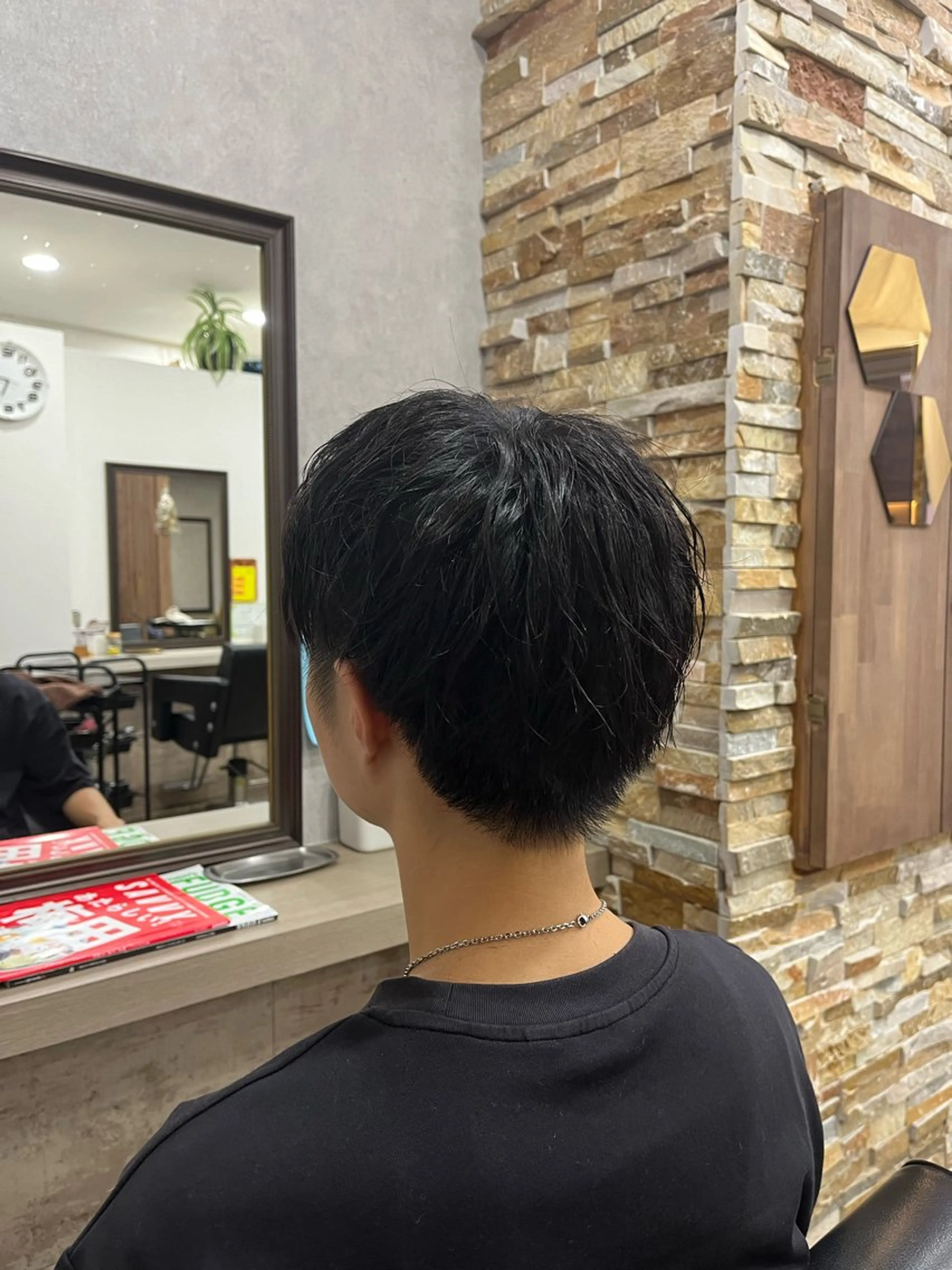 ショート カラー 薮内 香保里のヘアスタイル