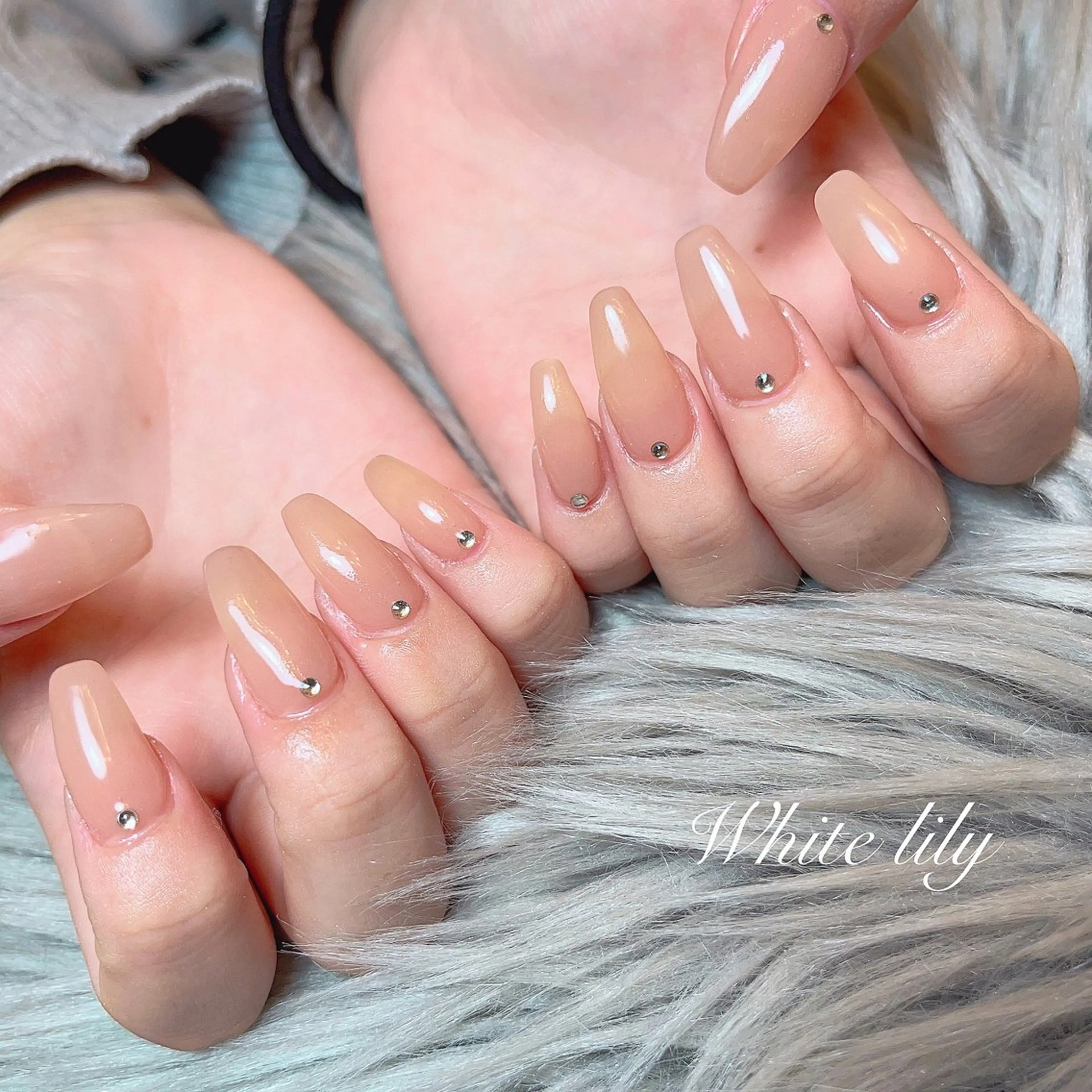 ネイル ハンドネイル White lily所属・牧田 雅世のネイルデザイン