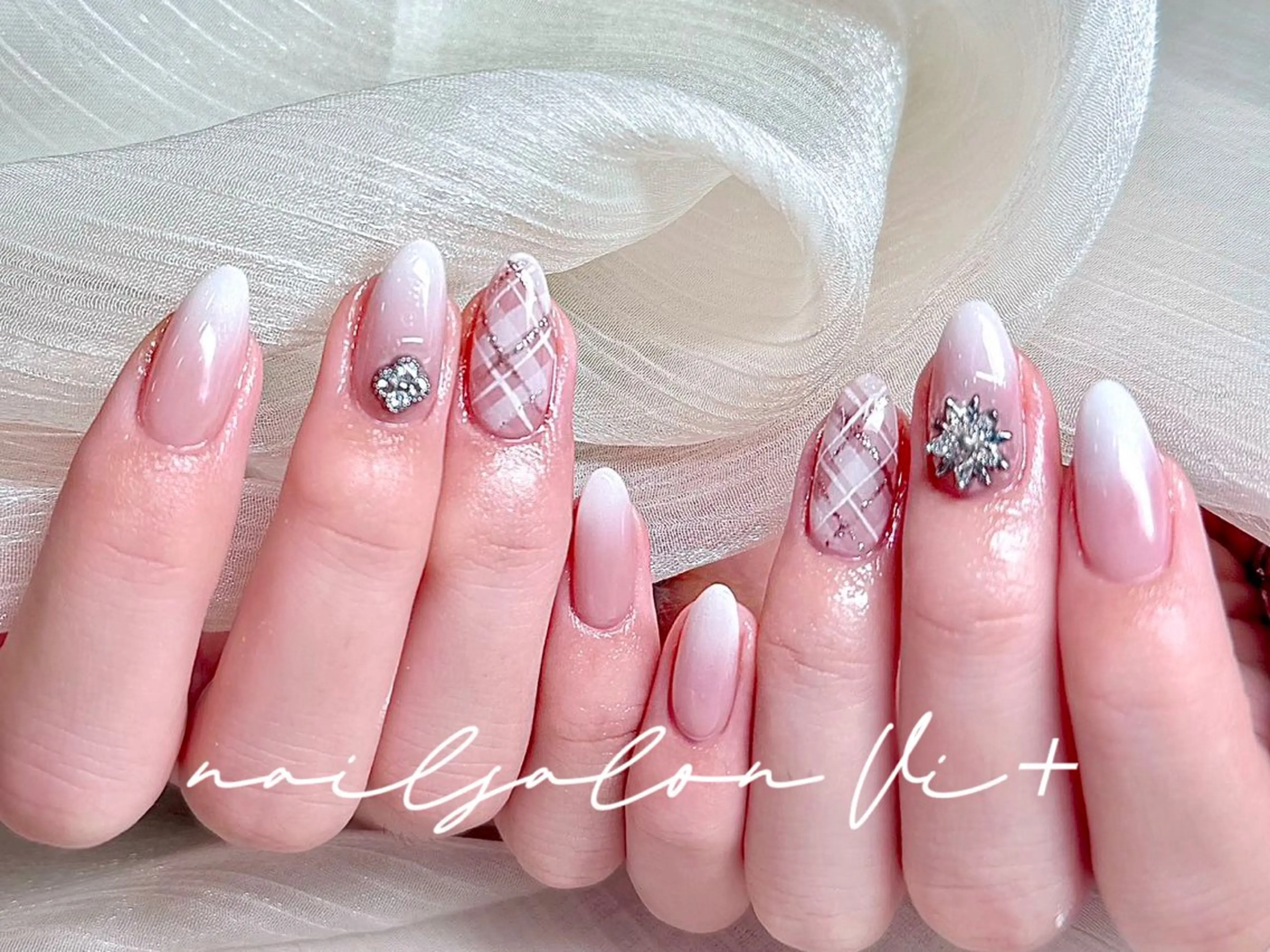 ネイル ハンドネイル ✨Nailsalon Vi+✨のネイルデザイン