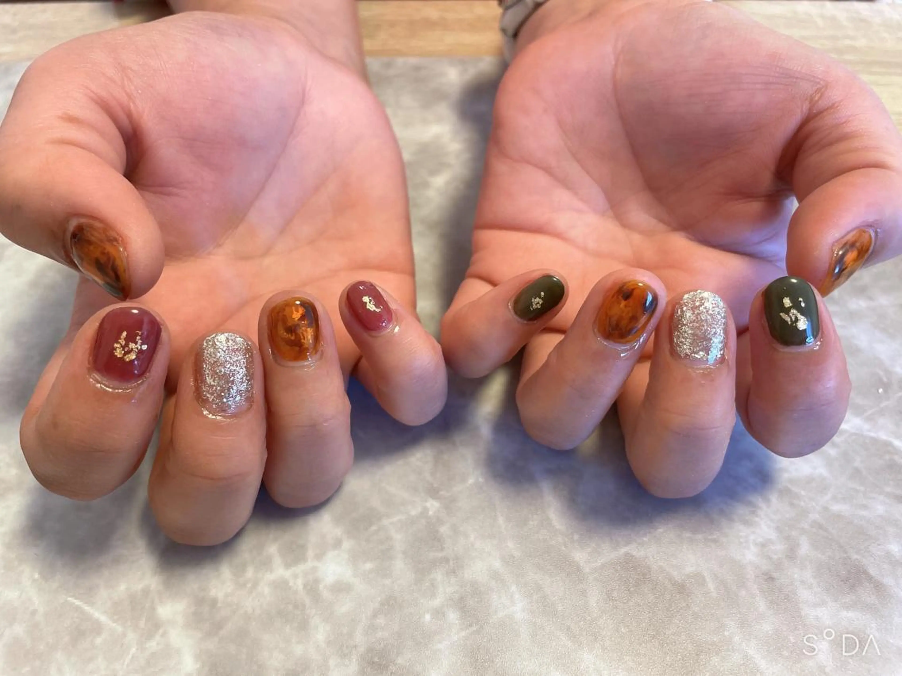 ネイル べっ甲ネイル ラメ(グリッター) ショートネイル Nail salon Betty❤︎のネイルデザイン