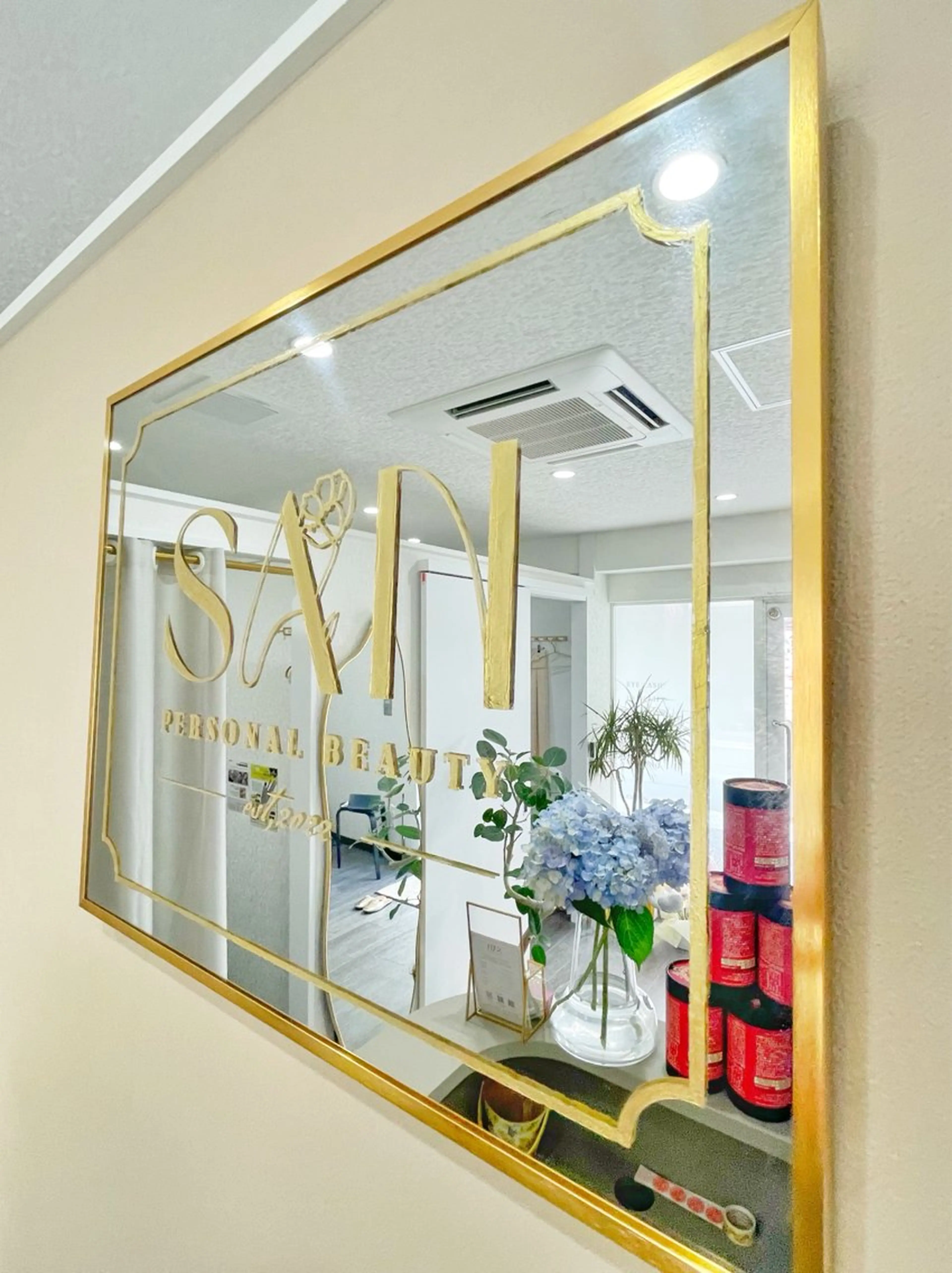 ネイル SAN PERSONAL BEAUTY所属・SAN Natsumiのネイルデザイン