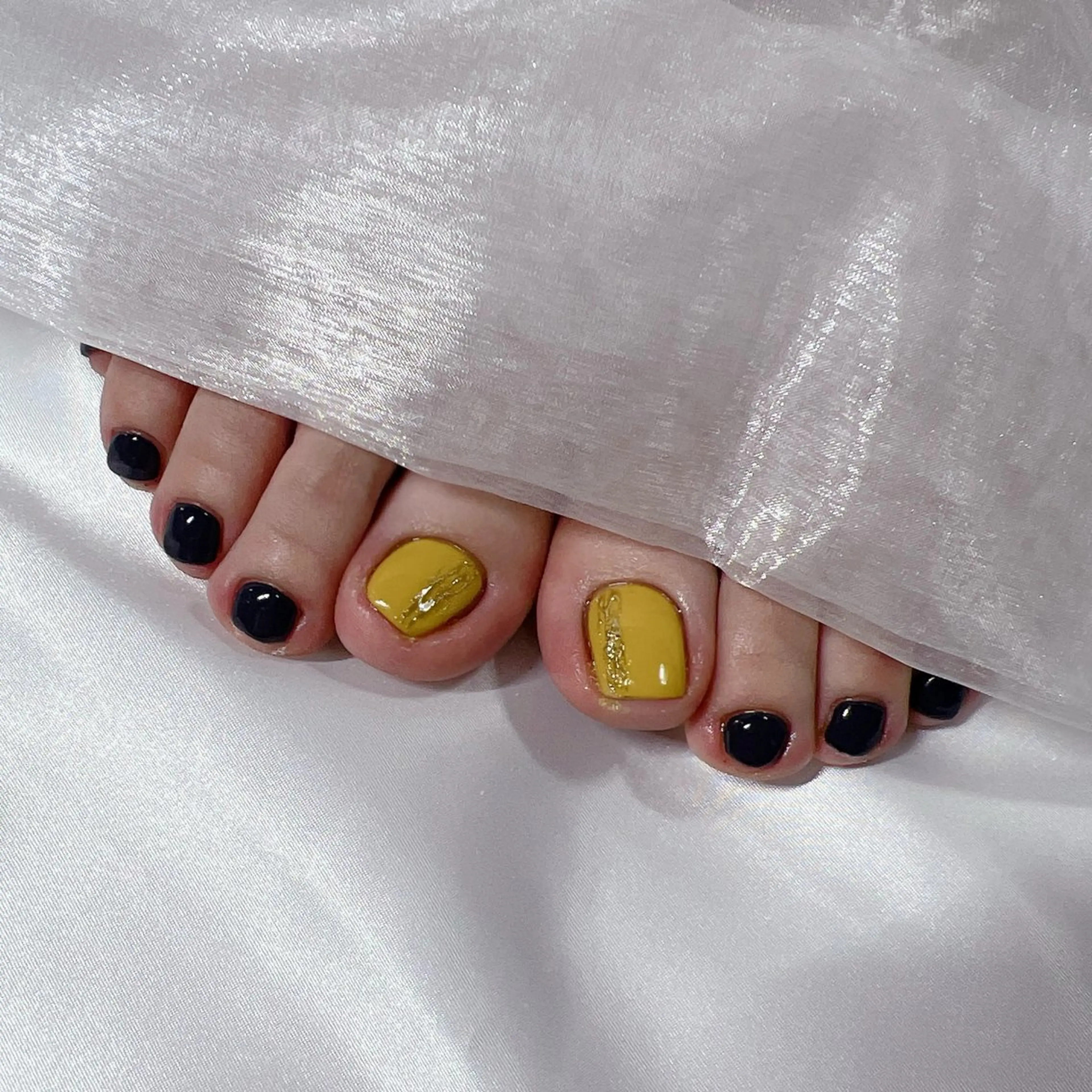 ネイル ジェルネイル 韓国ネイル ラメ(グリッター) マグネットネイル 持ち込み フットネイル -nail salon-Reward所属・nail salon Rewardのネイルデザイン