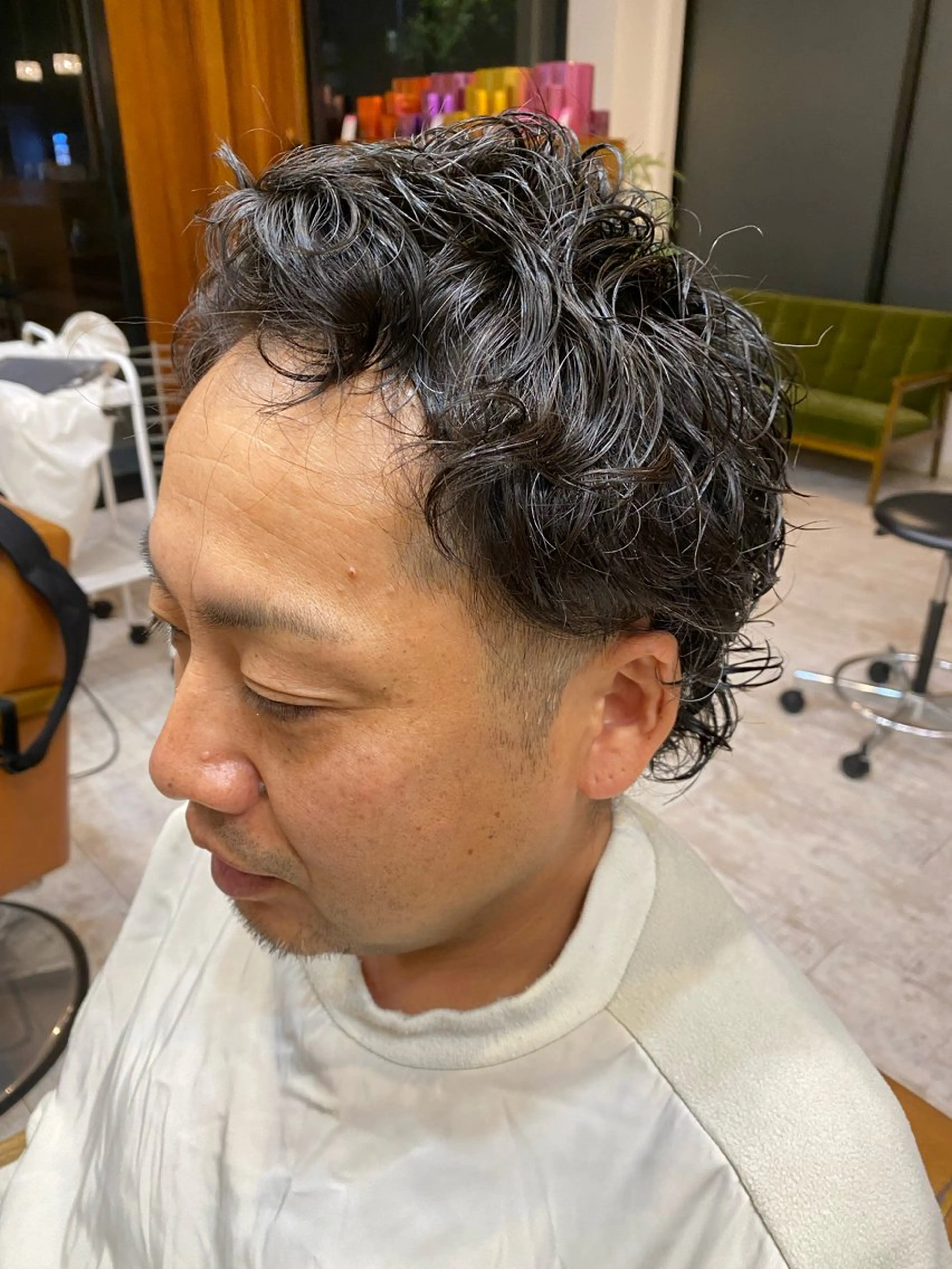 ショート パーマ メンズ ビジネス rian 宮前所属・田崎 暁大のヘアスタイル
