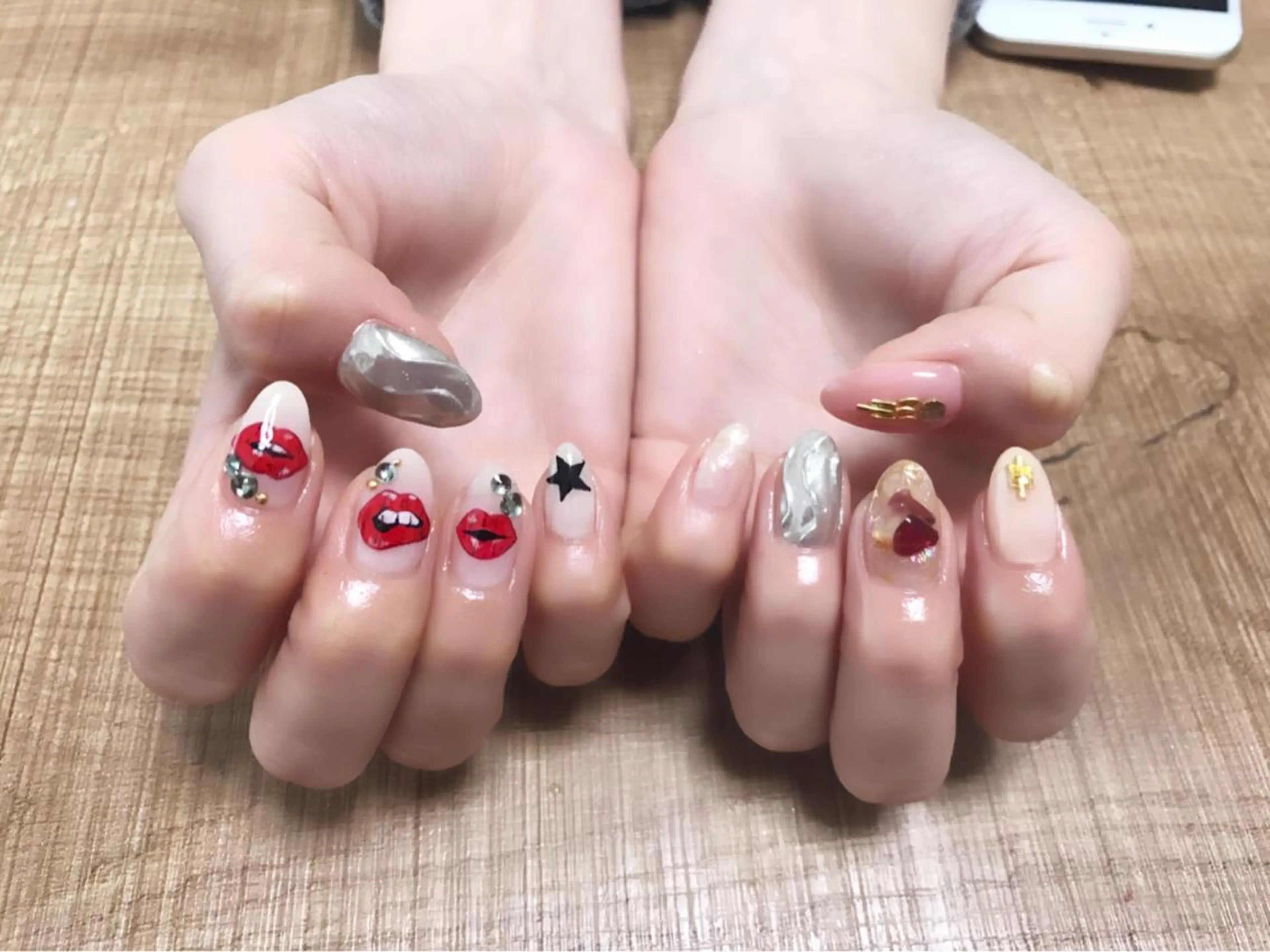 ネイル アートネイル ハンドネイル ツメトマツゲ .のネイルデザイン